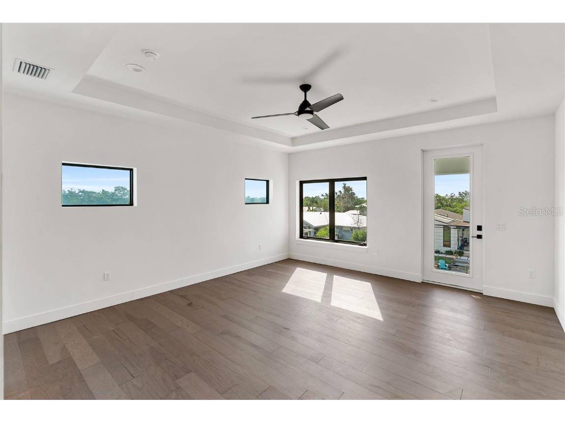 530 De Narvaez Drive Longboat Key FL 34228 A4669195 image7