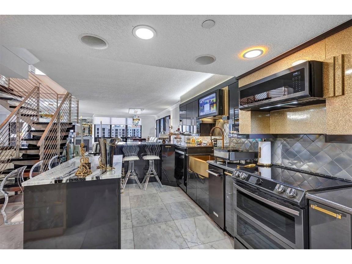 530 E Central Boulevard #1901 Orlando FL 32801 O6305060 image50