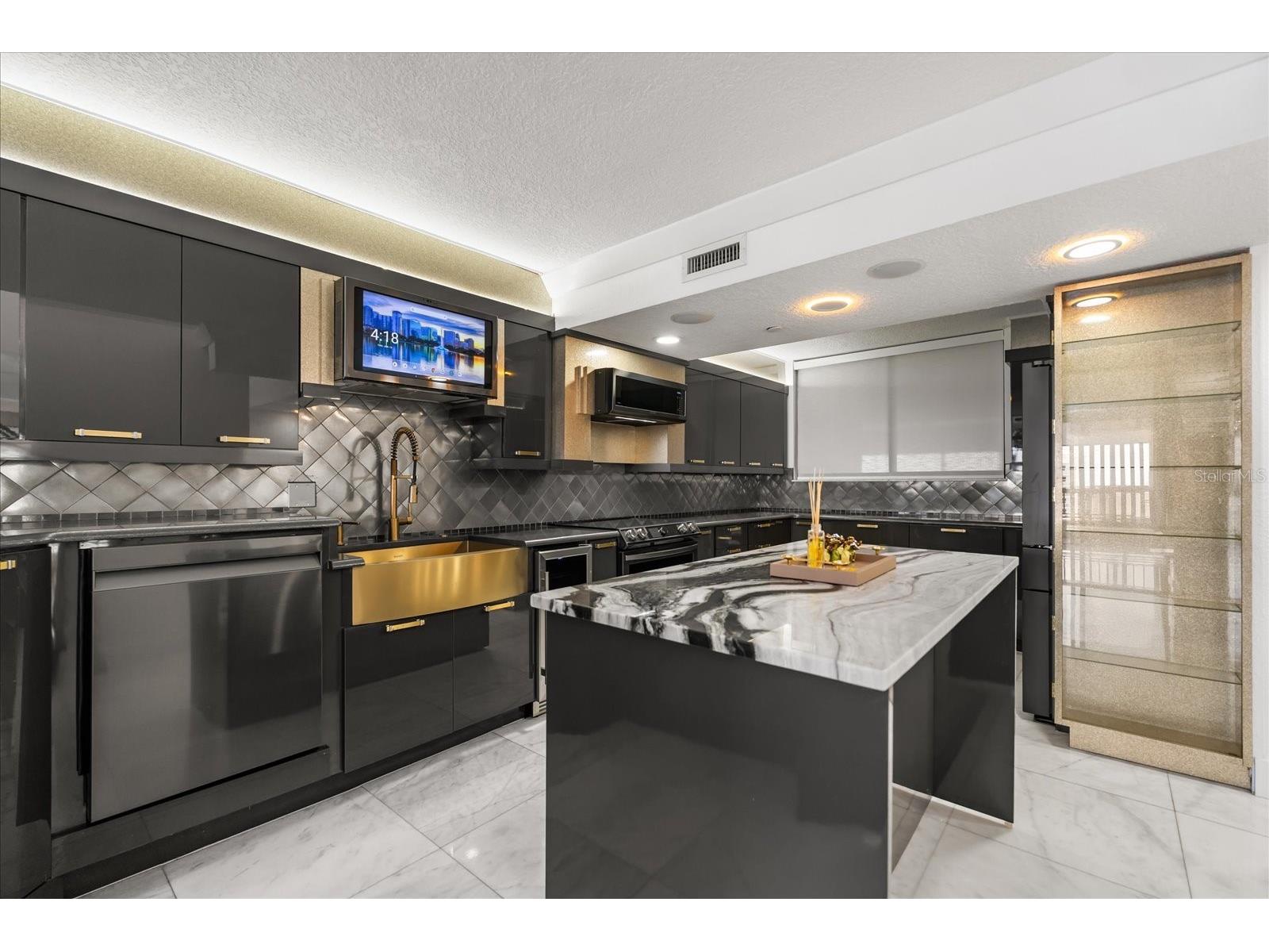 530 E Central Boulevard #1901 Orlando FL 32801 - LAKE EOLA O6383408 image15