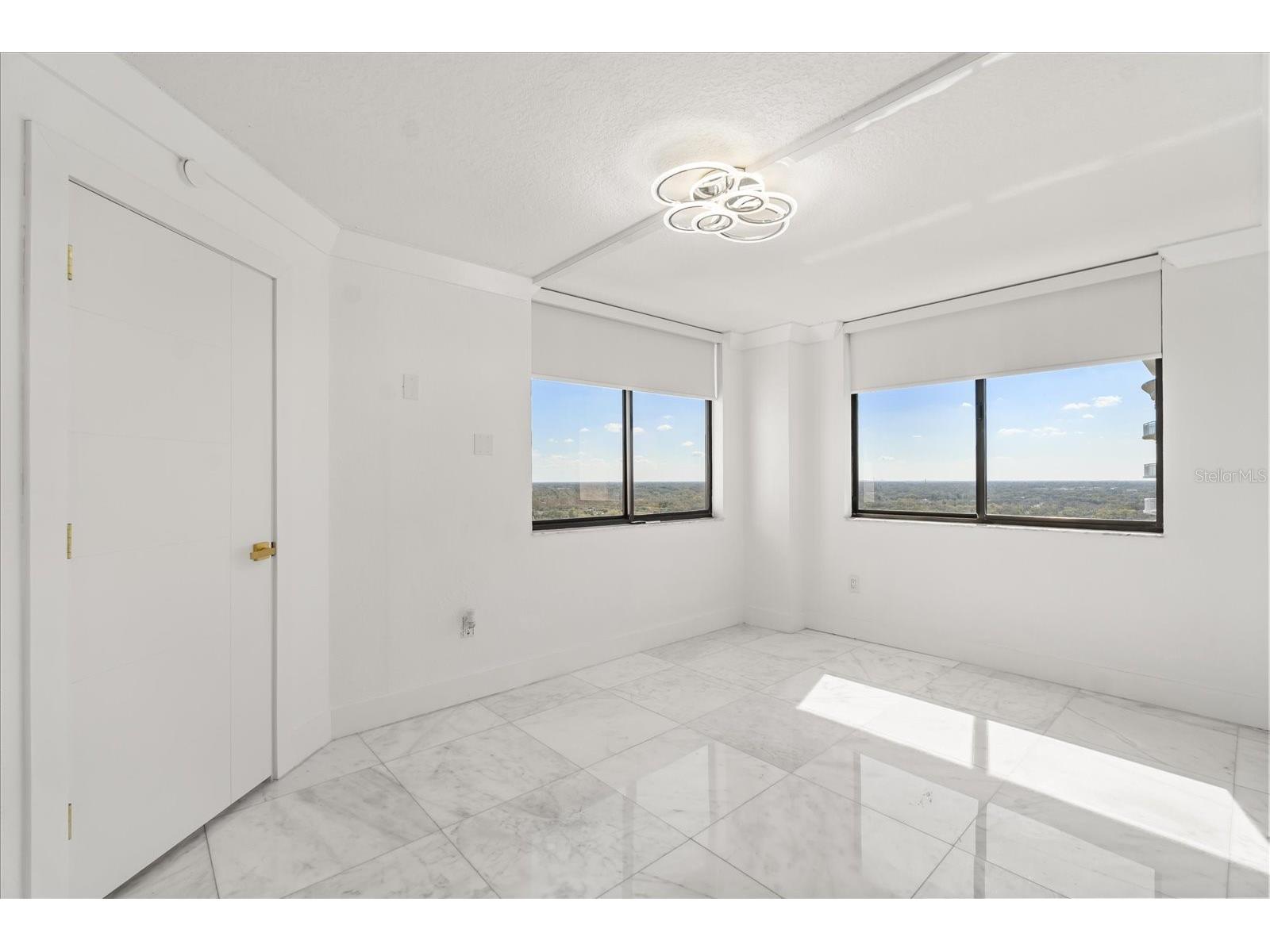 530 E Central Boulevard #1901 Orlando FL 32801 - LAKE EOLA O6383408 image28