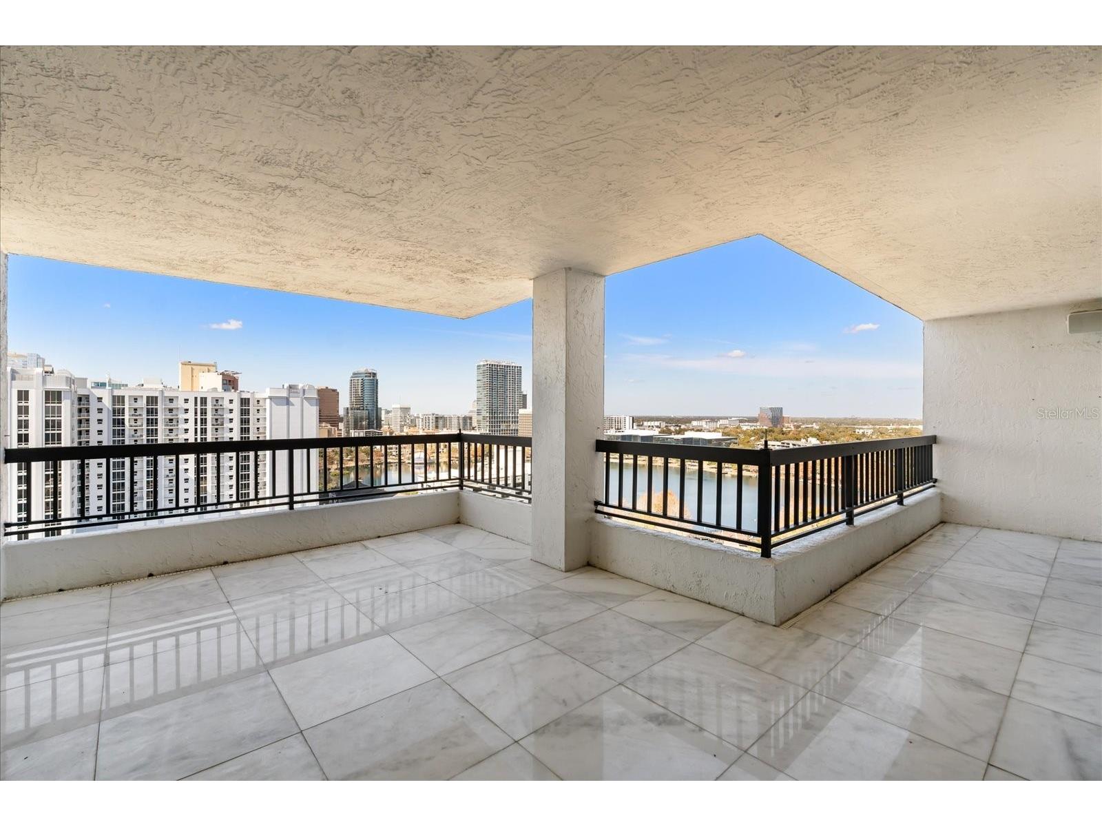 530 E Central Boulevard #1901 Orlando FL 32801 - LAKE EOLA O6383408 image40