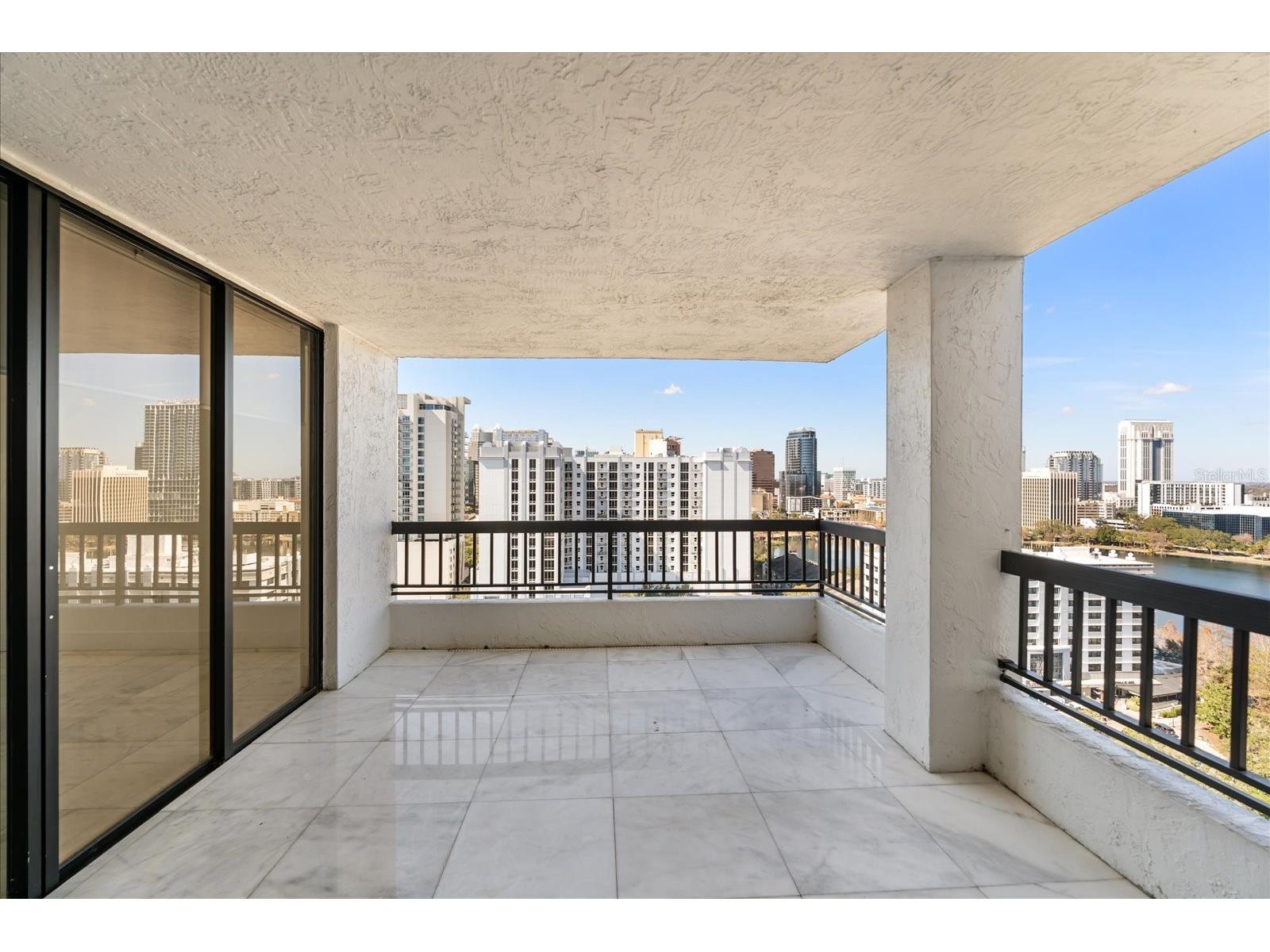 530 E Central Boulevard #1901 Orlando FL 32801 - LAKE EOLA O6383408 image43