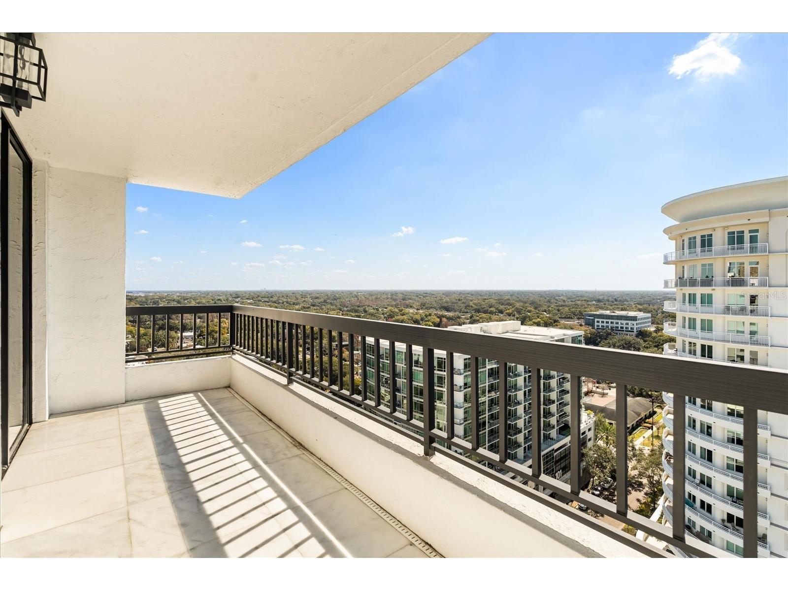 530 E Central Boulevard #1901 Orlando FL 32801 - LAKE EOLA O6383408 image47