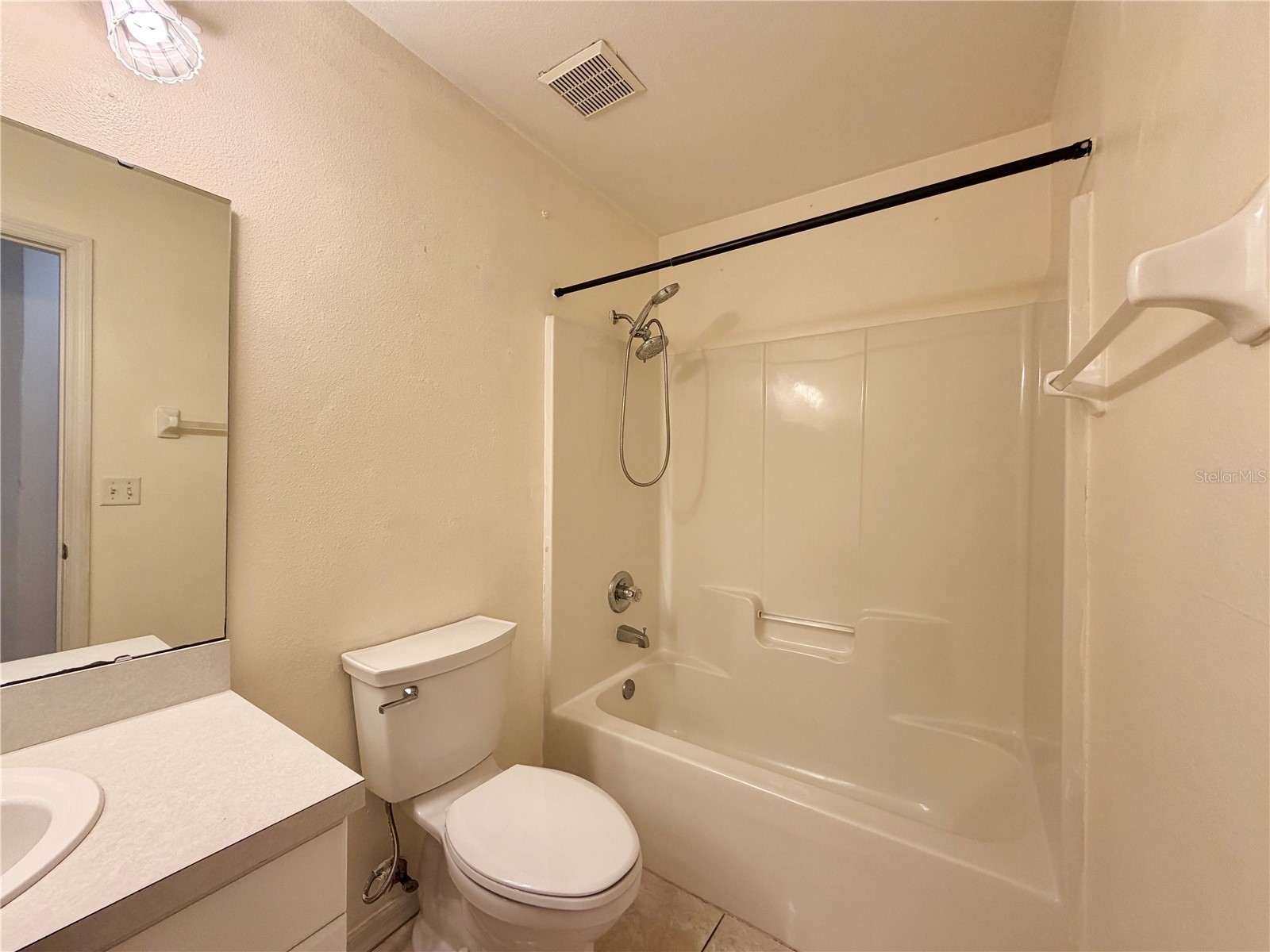 530 Finch Lane Kissimmee FL 34759 O6394173 image14
