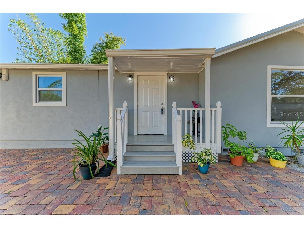 530 Howell Place Sarasota FL 34232 A4672114 image1