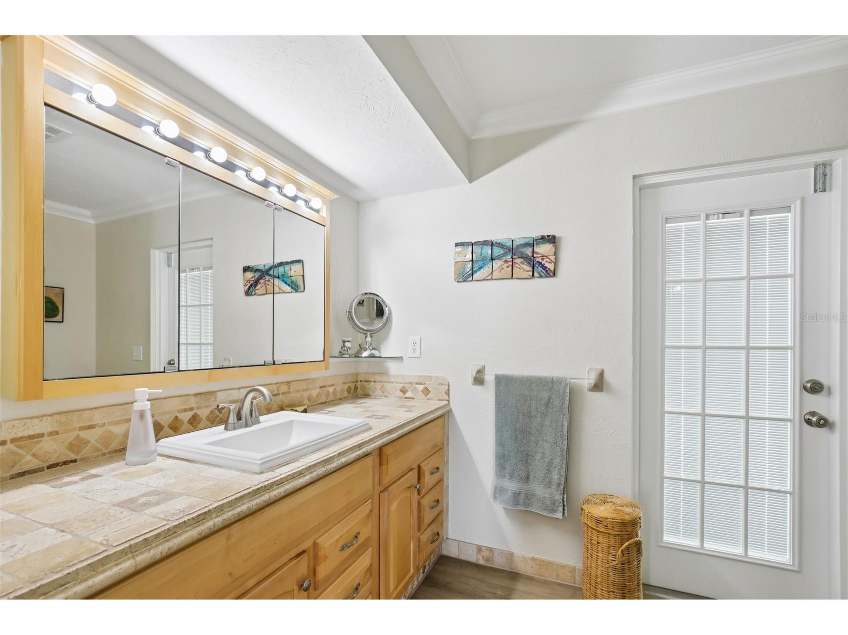 530 Magellan Drive Sarasota FL 34243 A4692098 image12