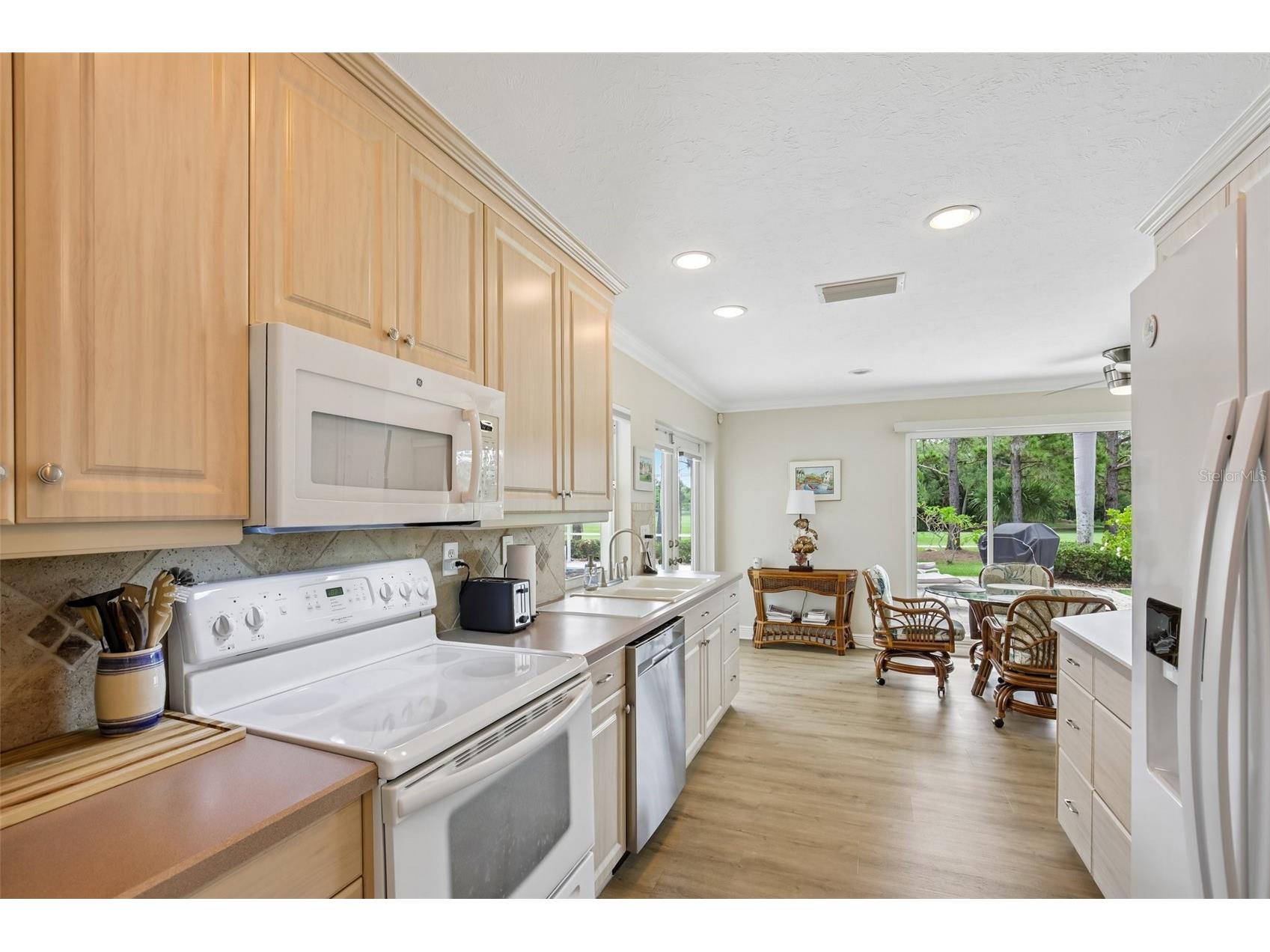 530 Magellan Drive Sarasota FL 34243 A4692098 image9