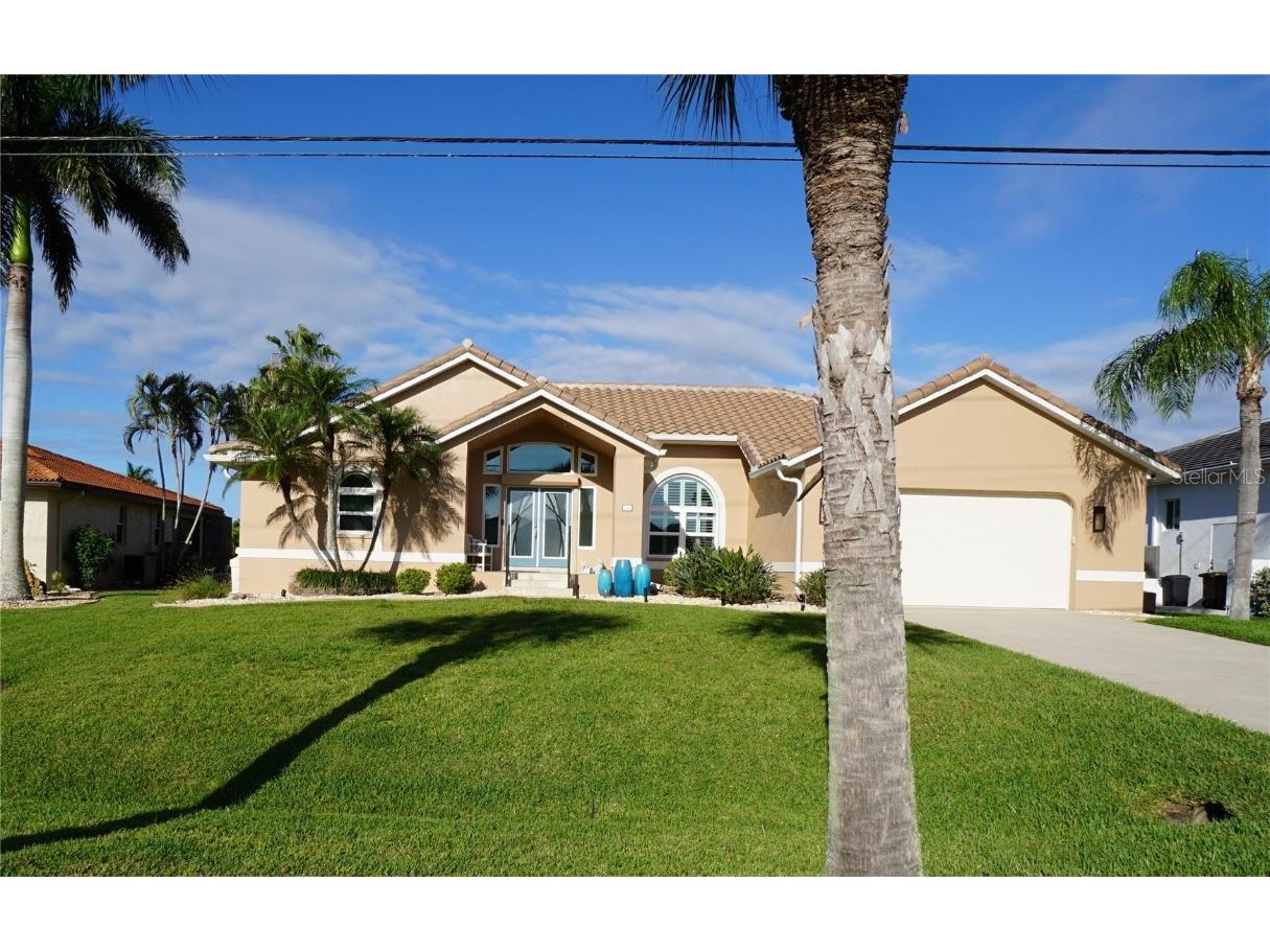 530 Monaco Drive Punta Gorda FL 33950 C7490556 image1