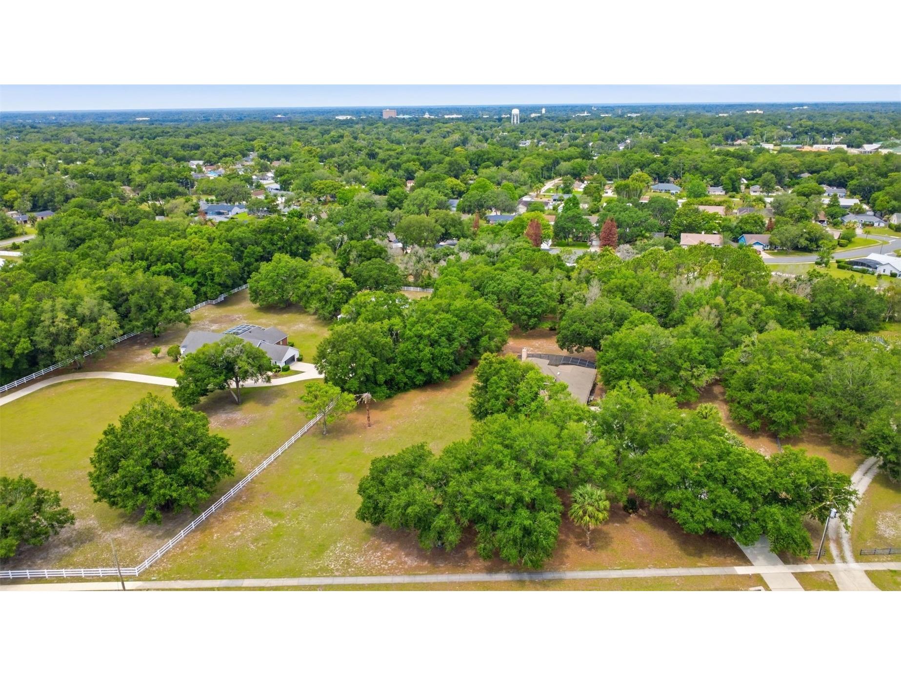 530 N Blue Lake Avenue Deland FL 32724 V4949136 image11