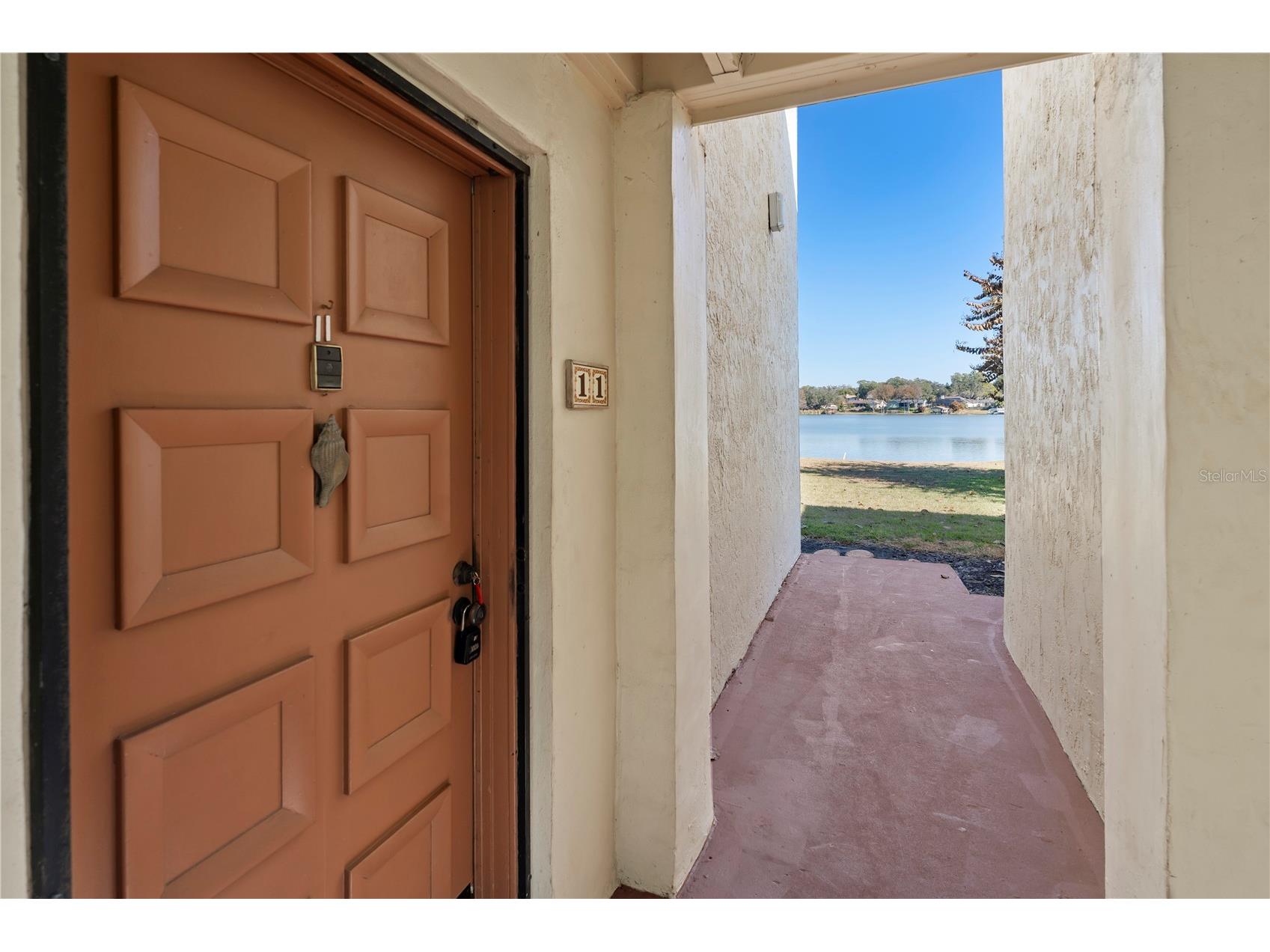 530 Orange Drive #11 Altamonte Springs FL 32701 O6381200 image1