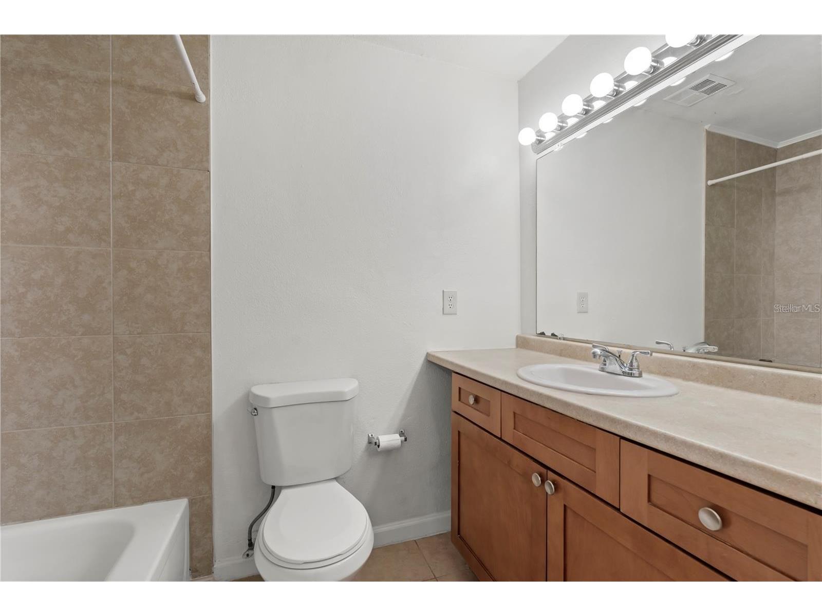 530 Orange Drive #11 Altamonte Springs FL 32701 - LAKE ORIENTA O6393345 image17