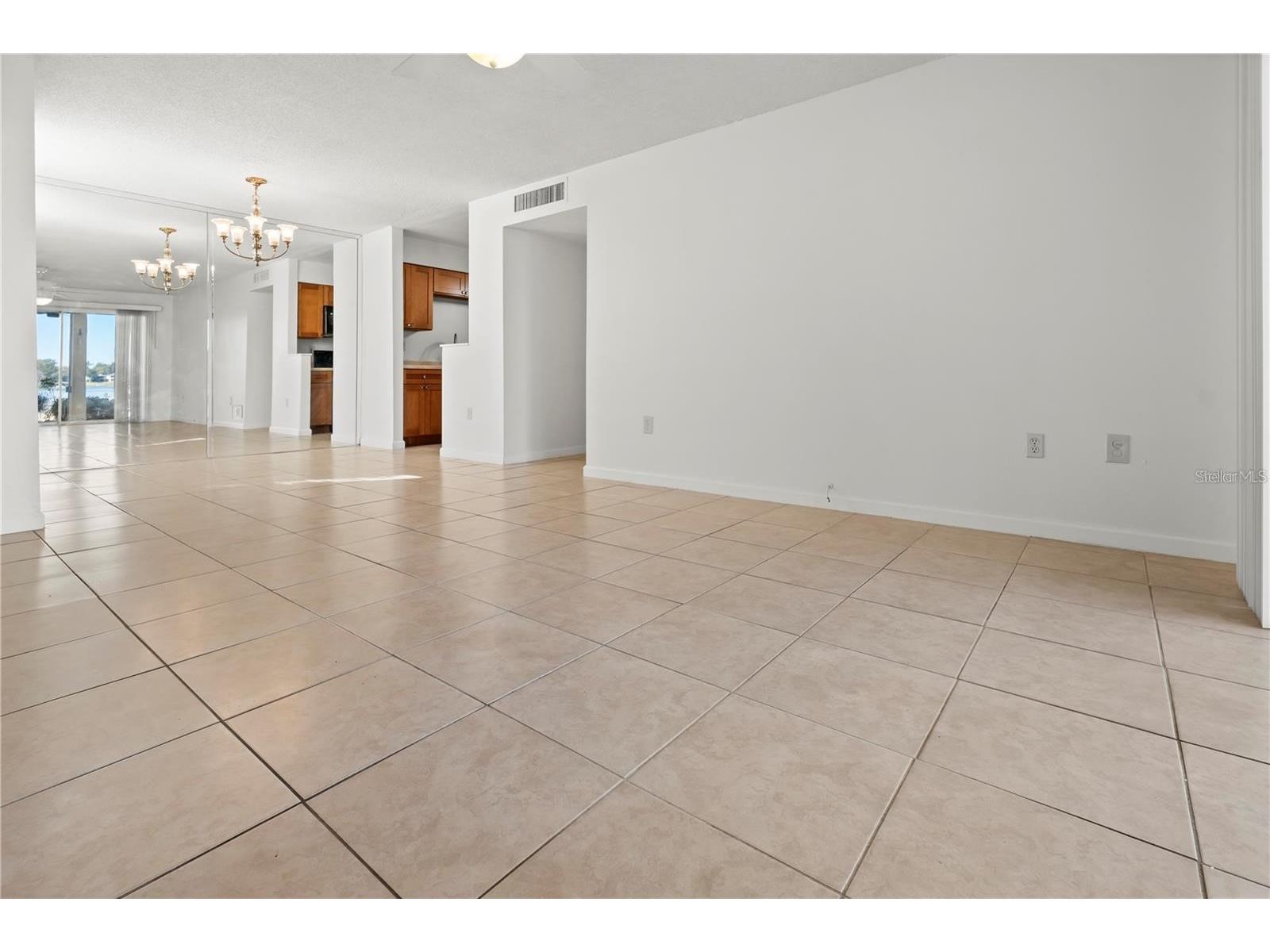 530 Orange Drive #11 Altamonte Springs FL 32701 - LAKE ORIENTA O6393345 image7