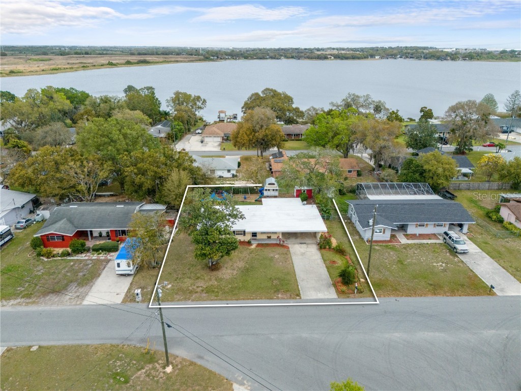 530 Paradise Island Place Haines City FL 33844 S5100720 image1