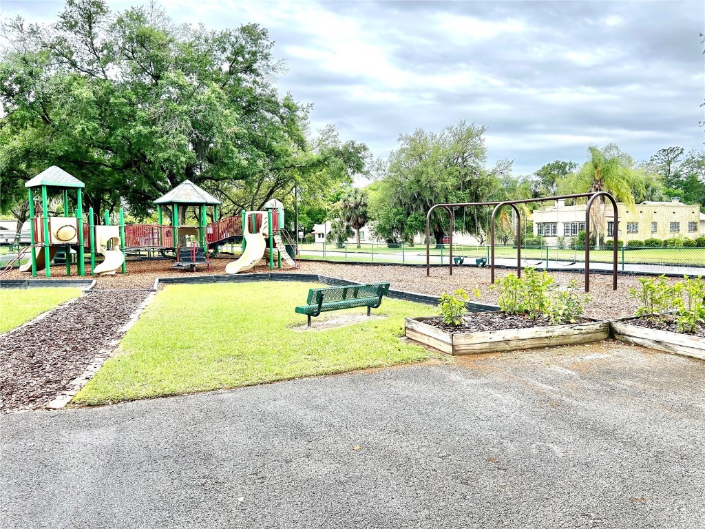 530 Park Avenue #532 Umatilla FL 32784 O6360202 image24