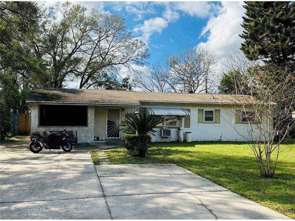 530 S Dexter Avenue Deland FL 32720 V4928538 image1