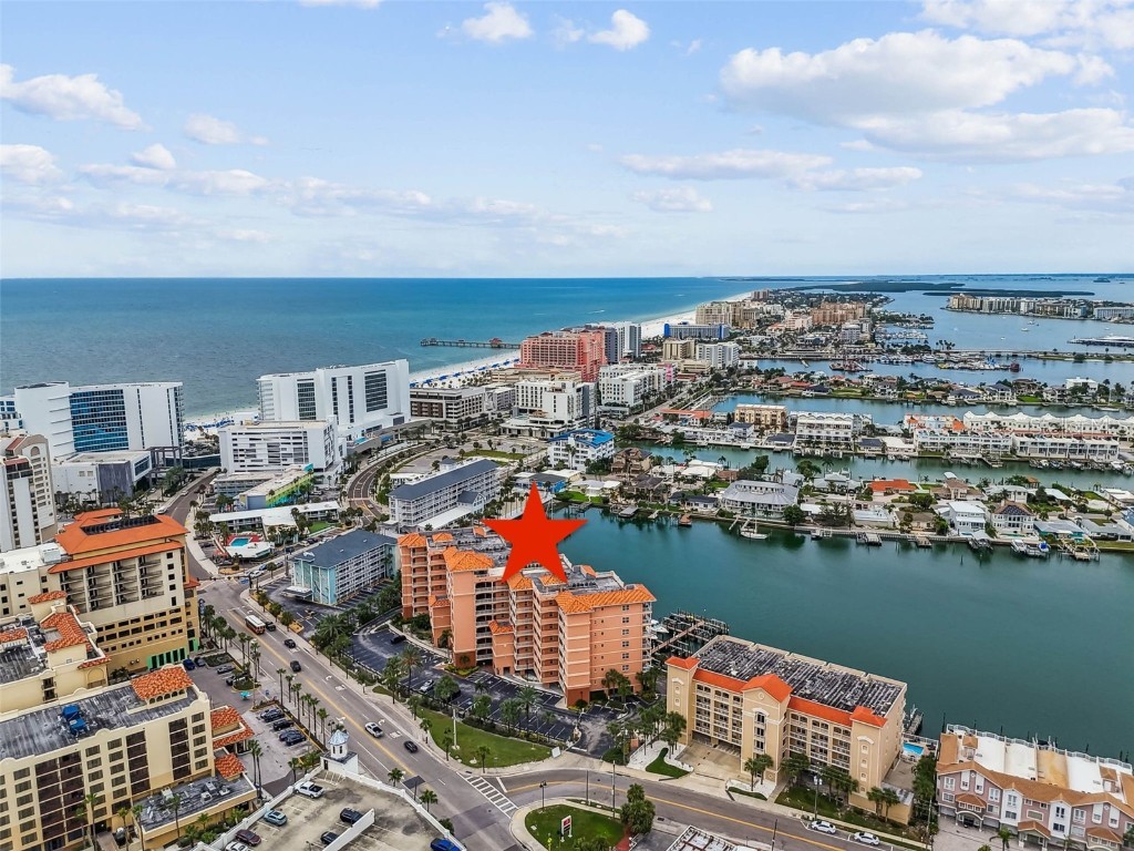 530 S Gulfview Boulevard #304 Clearwater Beach FL 33767 - CLEARWATER BAY TB8424433 image1