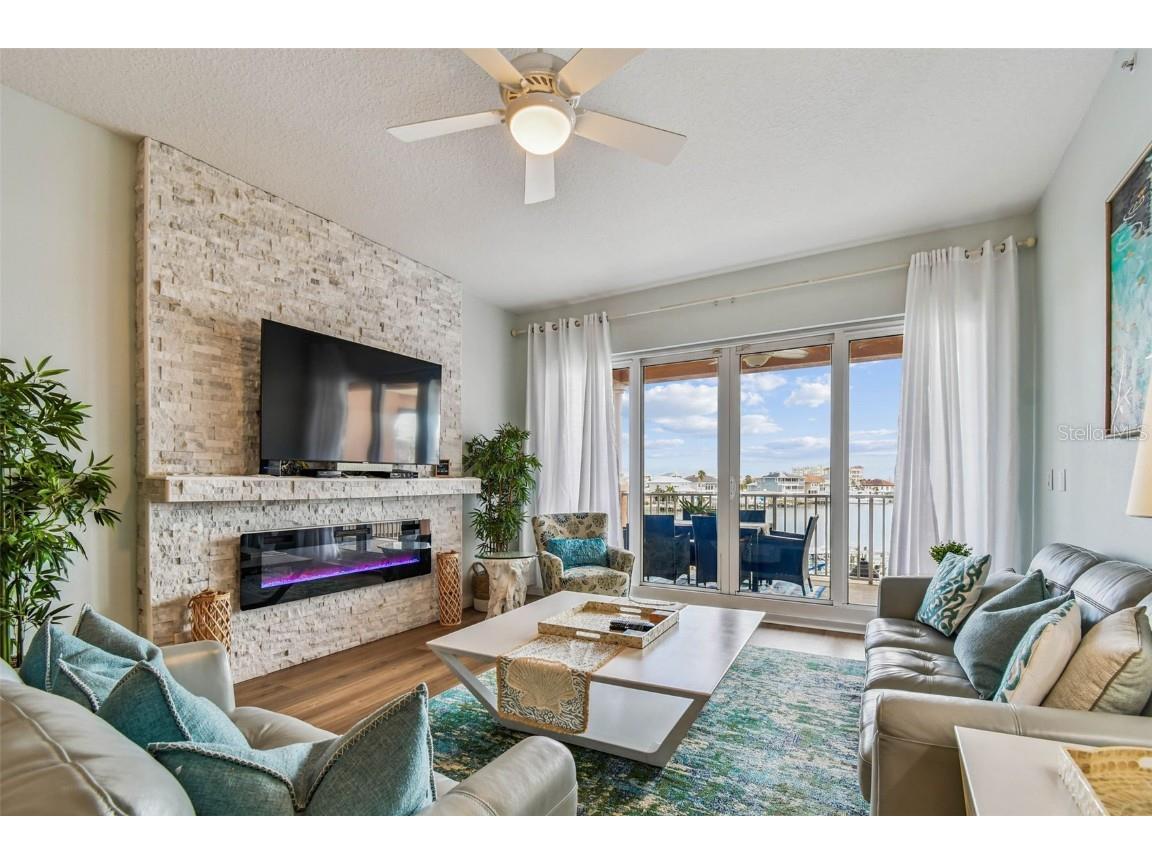 530 S Gulfview Boulevard #304 Clearwater Beach FL 33767 - CLEARWATER BAY TB8424433 image15