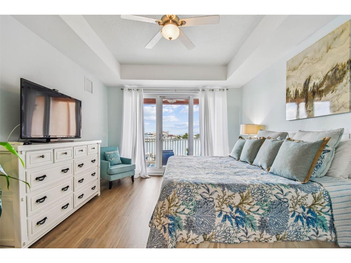 530 S Gulfview Boulevard #304 Clearwater Beach FL 33767 - CLEARWATER BAY TB8424433 image22