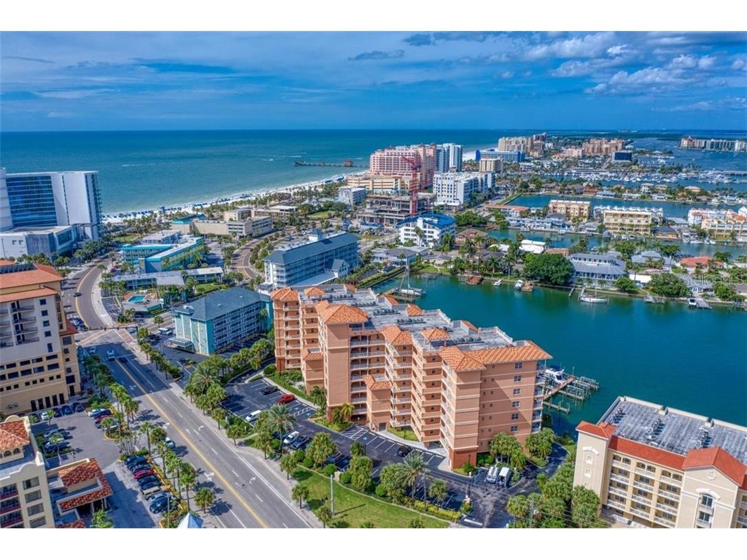 530 S Gulfview Boulevard #401 Clearwater Beach FL 33767 - CLEARWATER BAY U8113380 image1