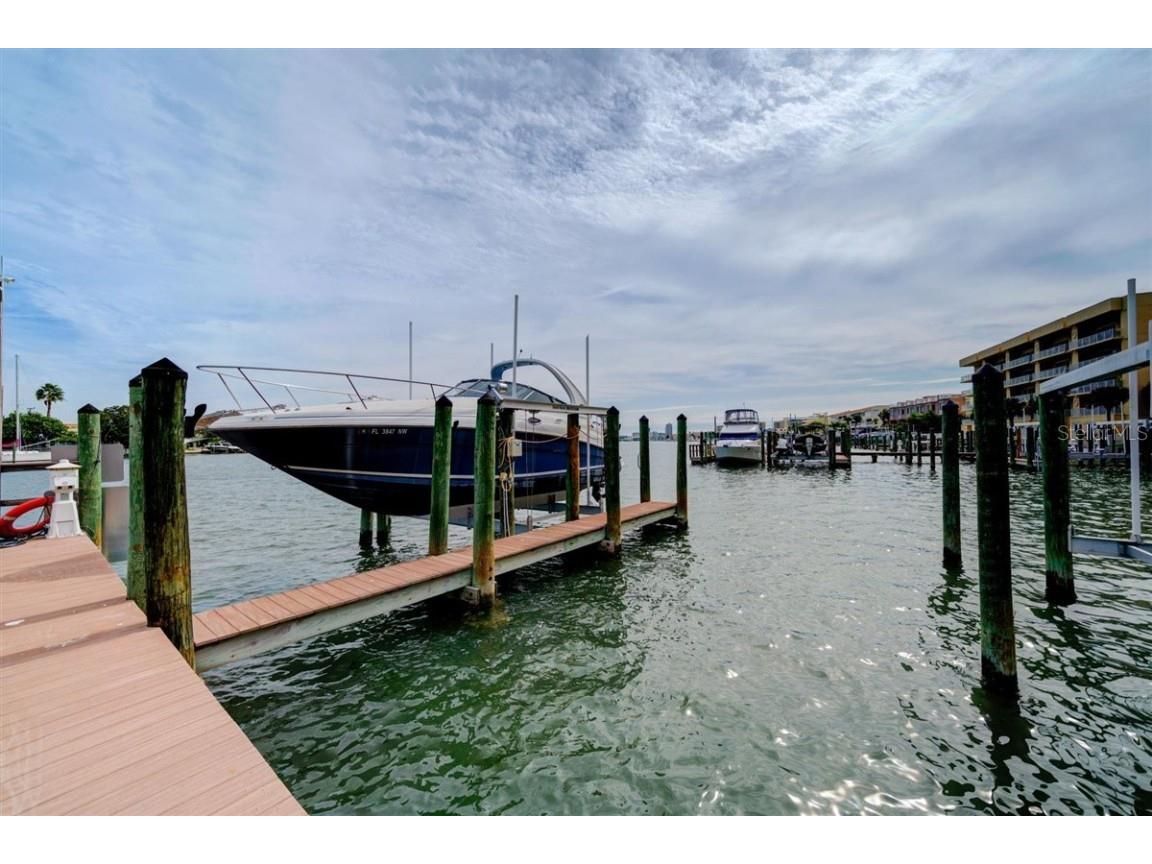 530 S Gulfview Boulevard #401 Clearwater Beach FL 33767 - CLEARWATER BAY U8113380 image31