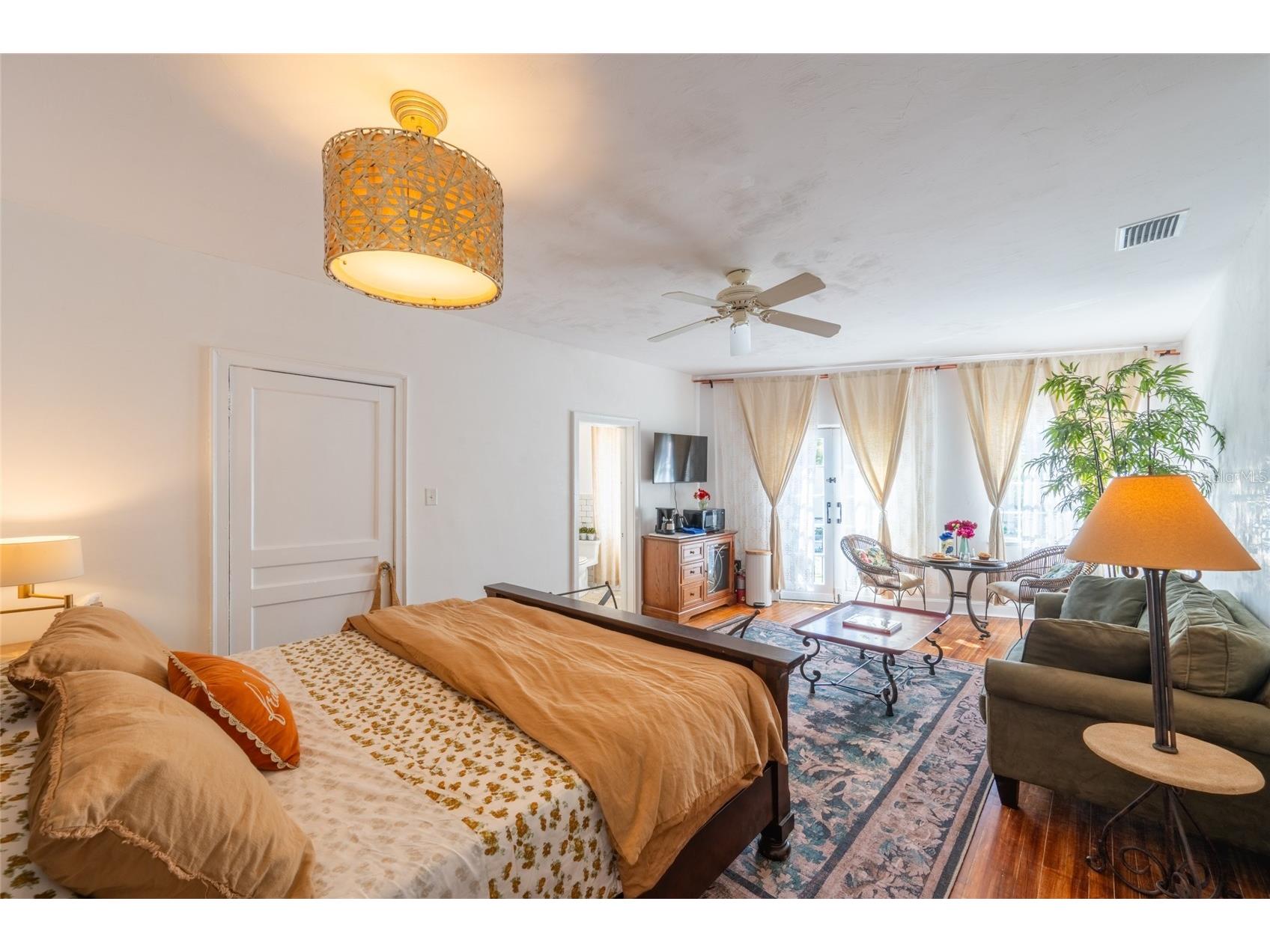 530 S Orange Avenue Sarasota FL 34236 A4686338 image18