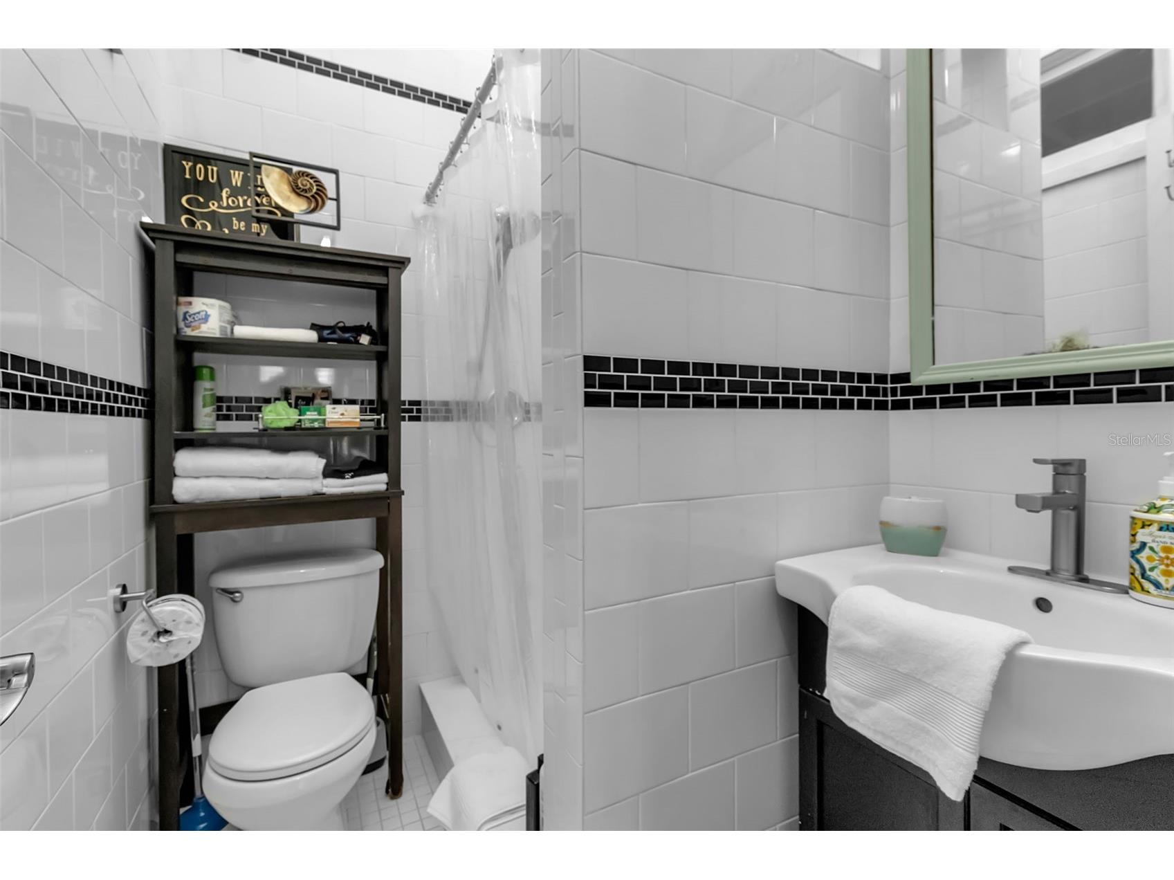 530 S Orange Avenue Sarasota FL 34236 A4686338 image45