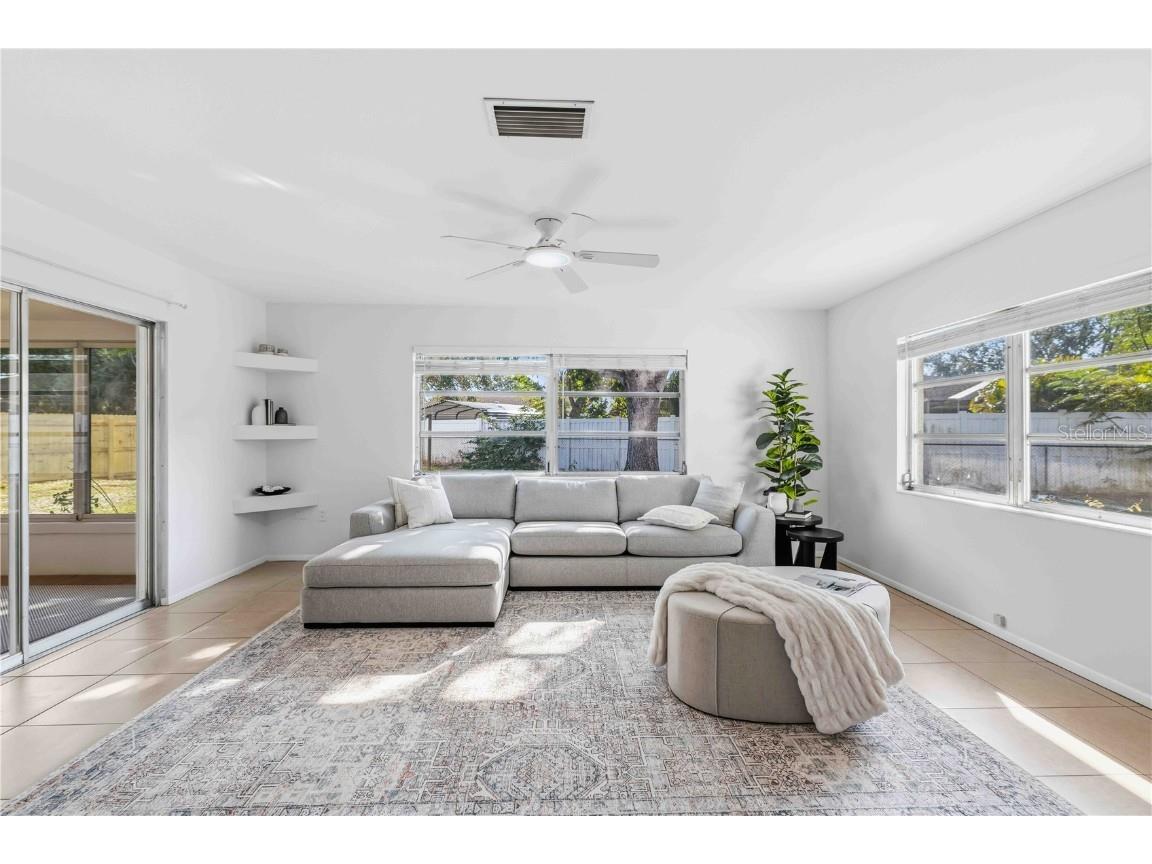 530 Saint Andrews Drive Sarasota FL 34243 A4633545 image10