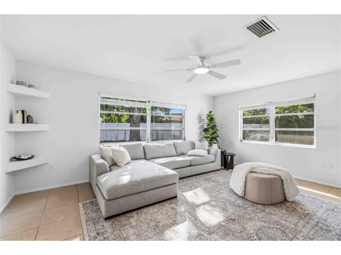 530 Saint Andrews Drive Sarasota FL 34243 A4633545 image11