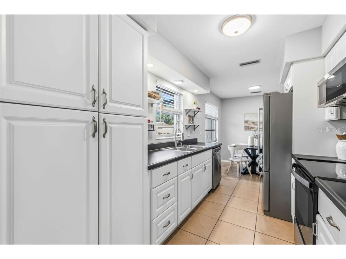 530 Saint Andrews Drive Sarasota FL 34243 A4633545 image15