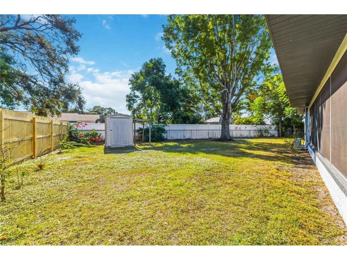 530 Saint Andrews Drive Sarasota FL 34243 A4633545 image39