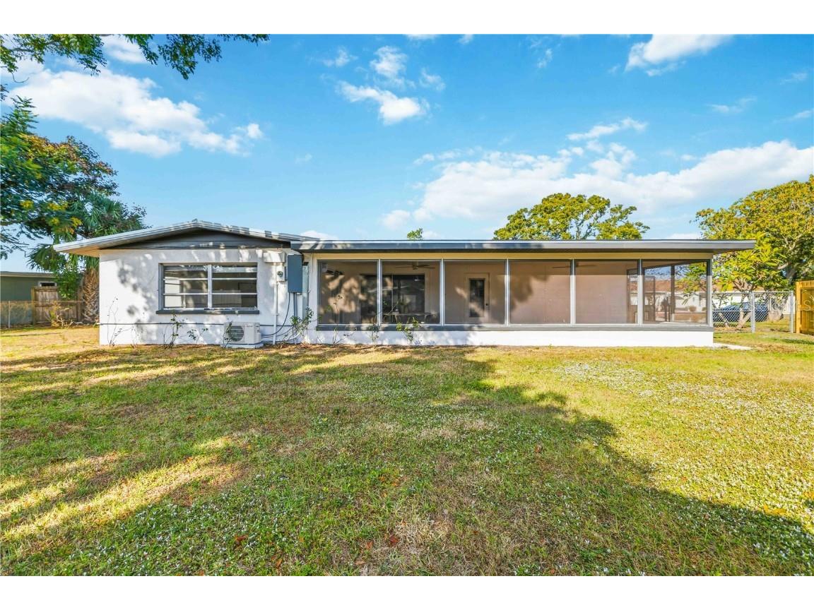 530 Saint Andrews Drive Sarasota FL 34243 A4633545 image40