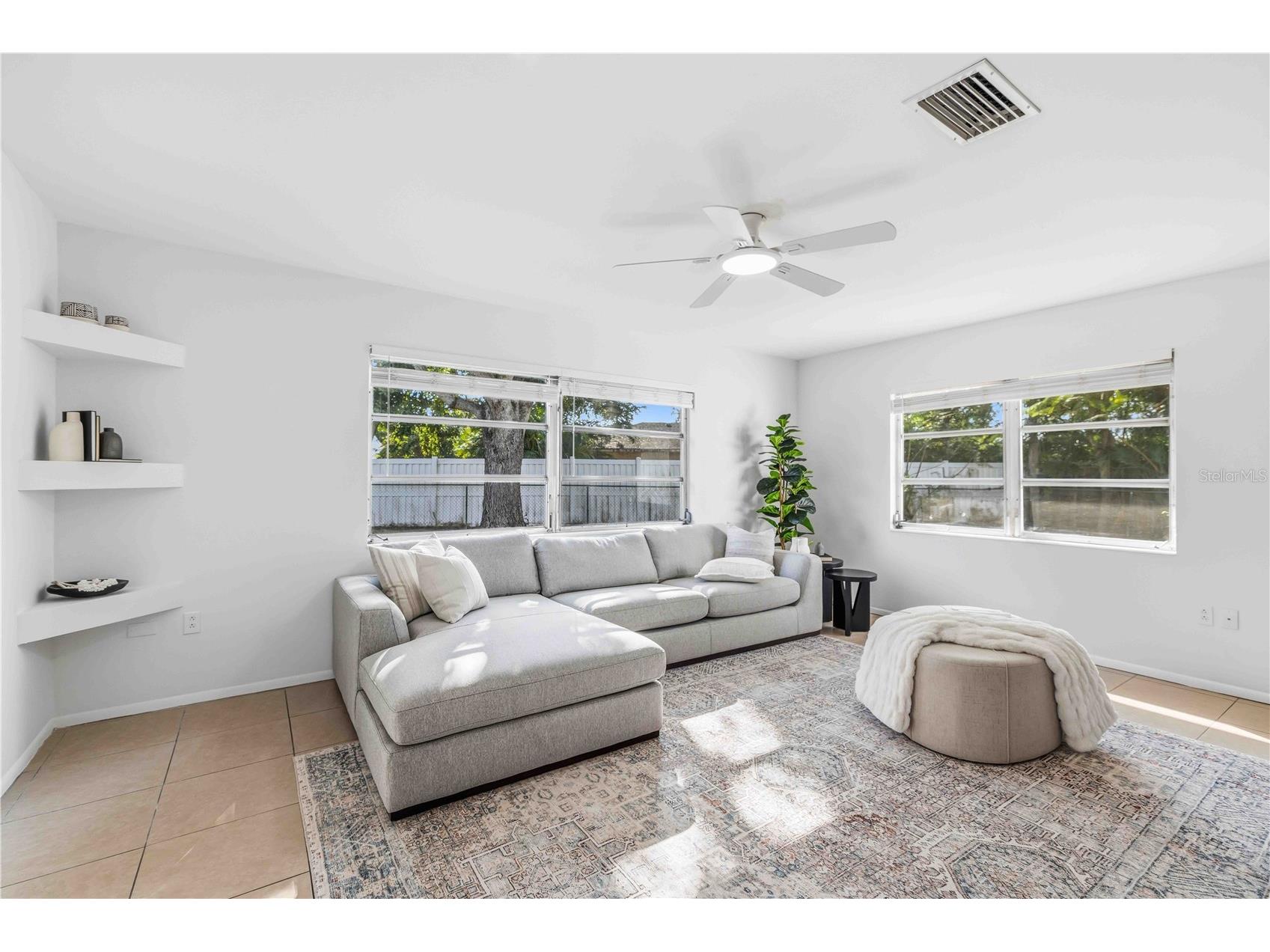 530 Saint Andrews Drive Sarasota FL 34243 A4690819 image11