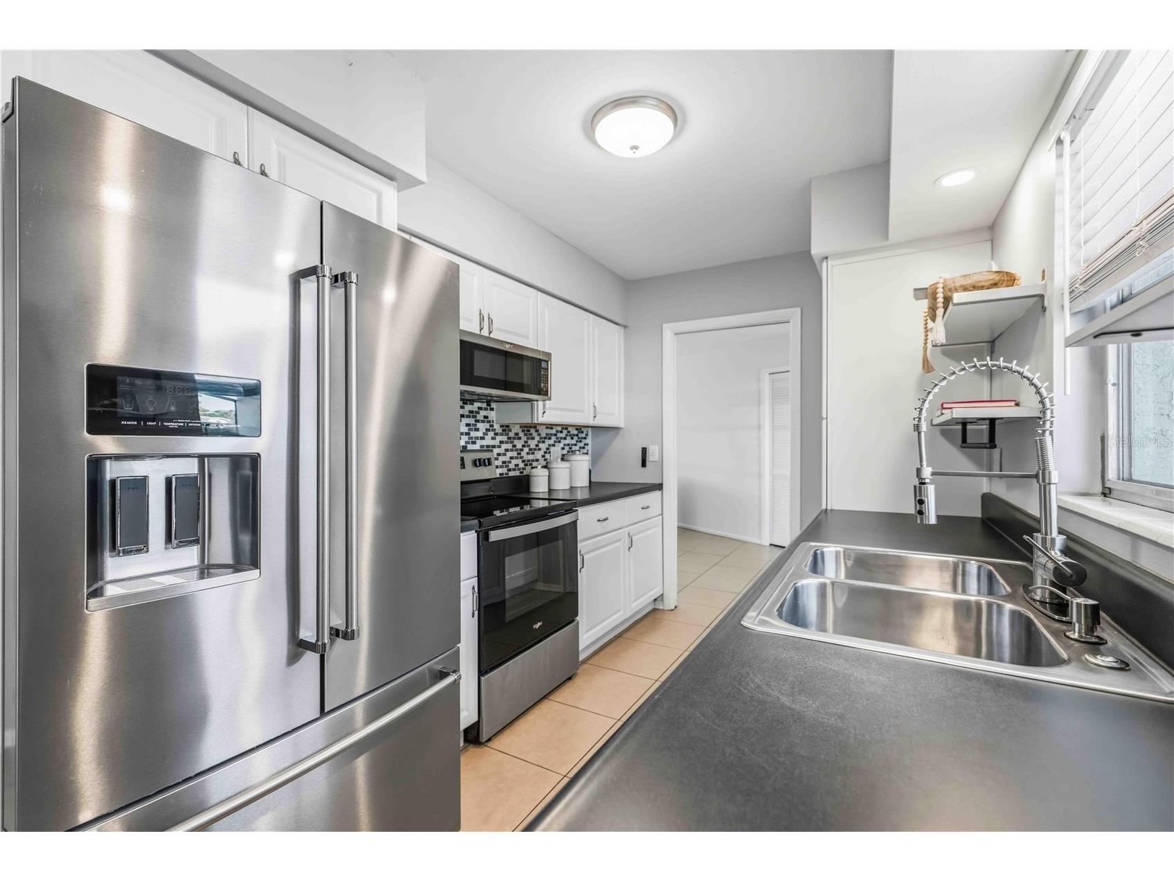 530 Saint Andrews Drive Sarasota FL 34243 A4690819 image18