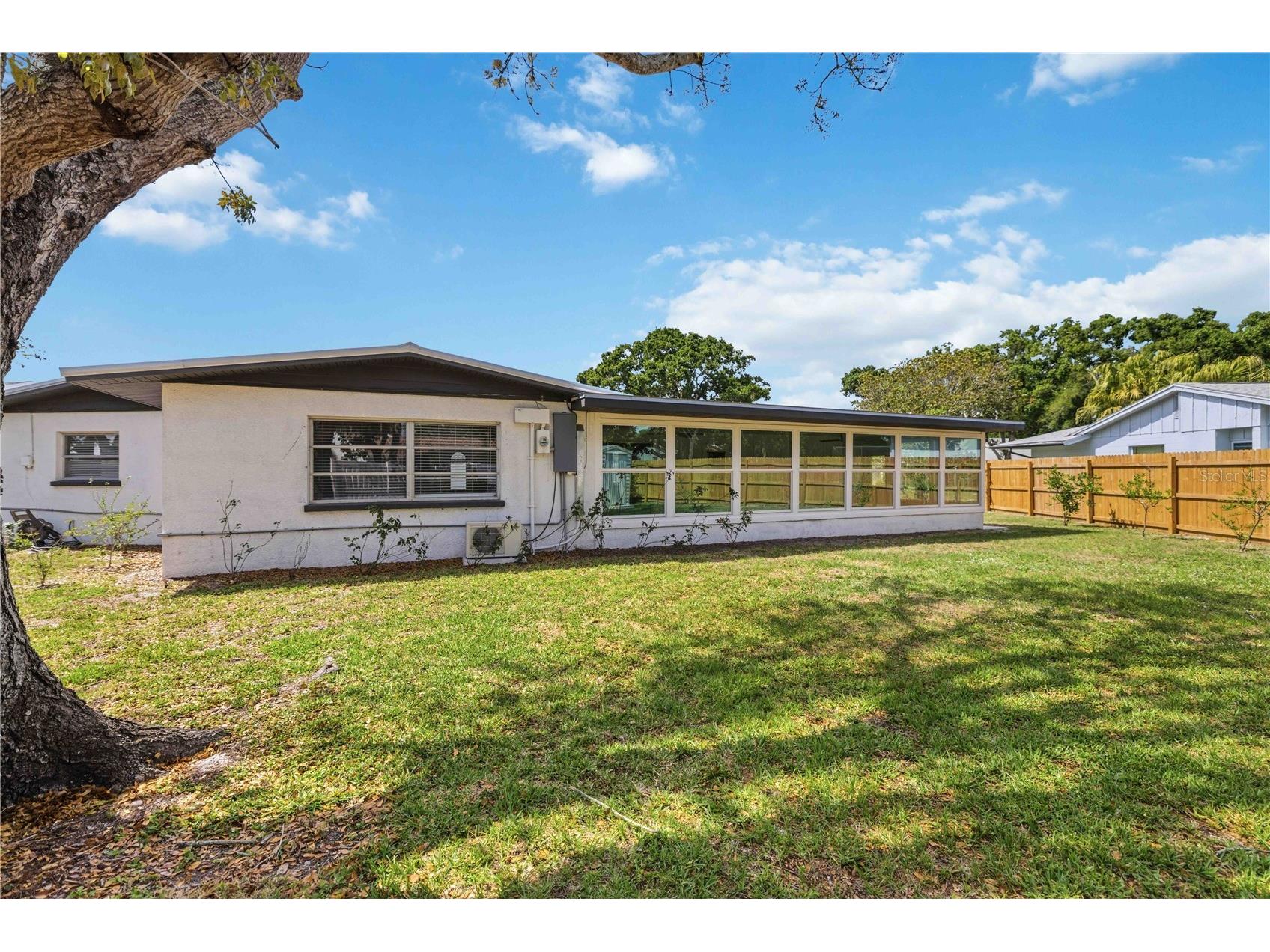 530 Saint Andrews Drive Sarasota FL 34243 A4690819 image40