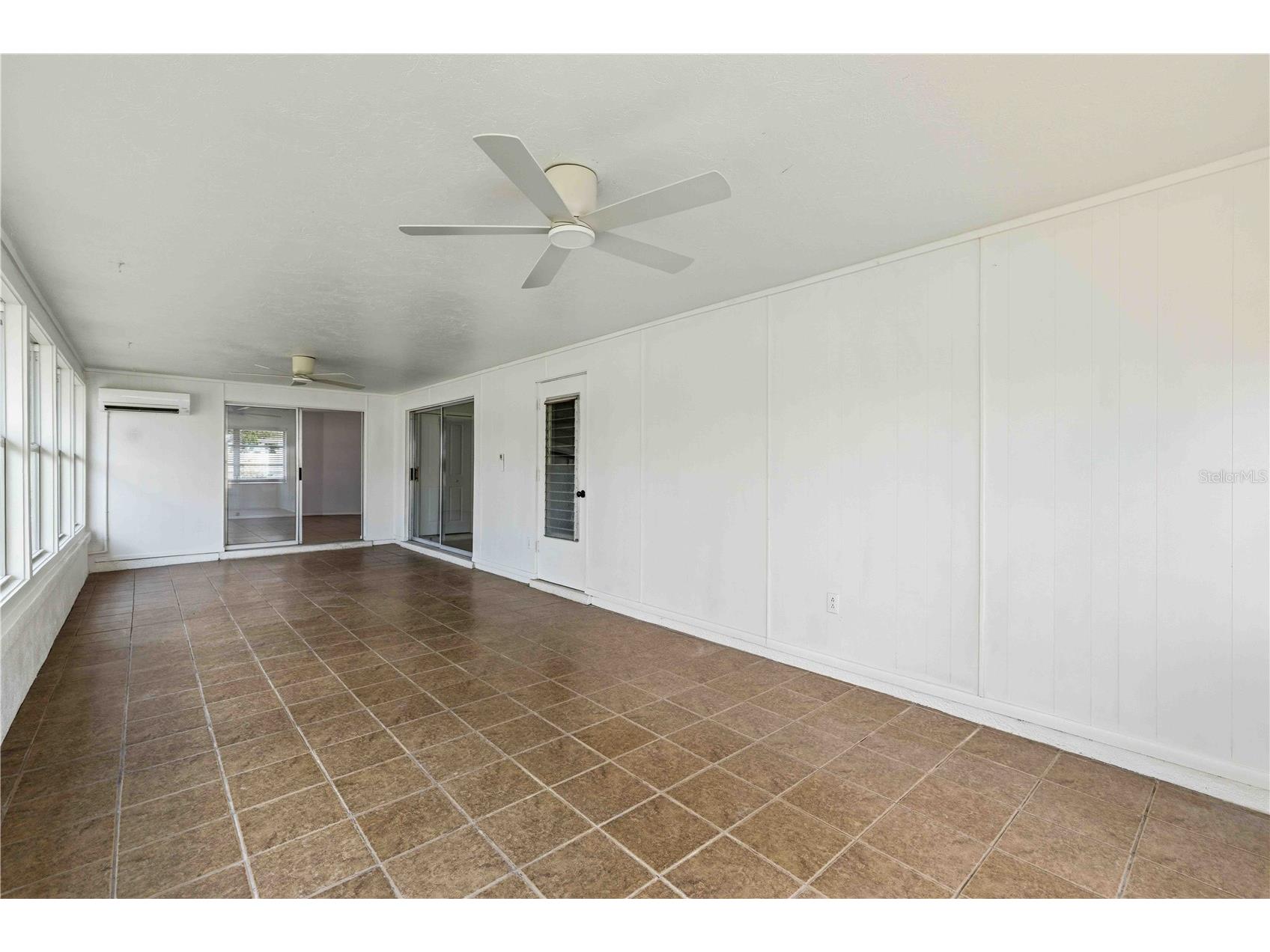 530 Saint Andrews Drive Sarasota FL 34243 A4690819 image43