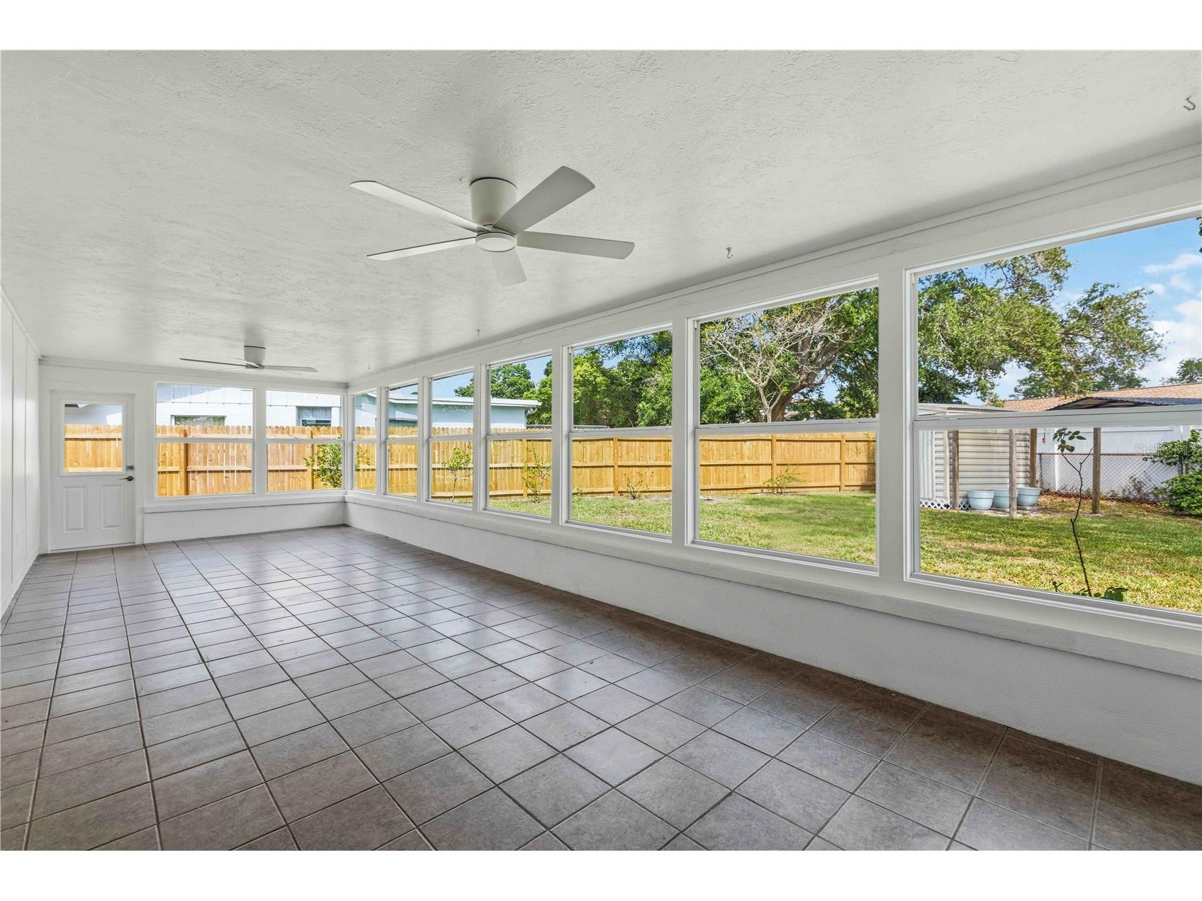 530 Saint Andrews Drive Sarasota FL 34243 A4690819 image45