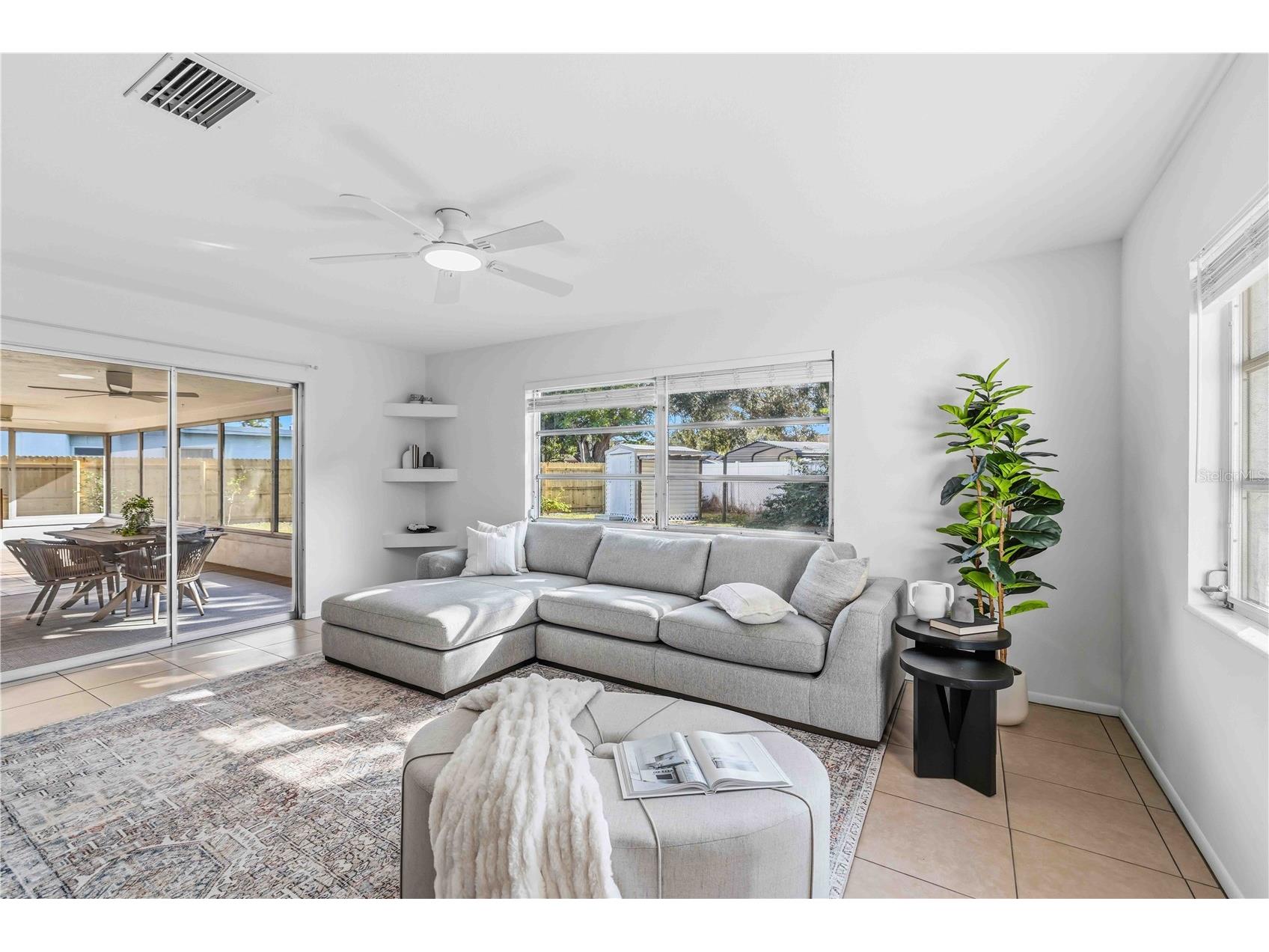 530 Saint Andrews Drive Sarasota FL 34243 A4690819 image9