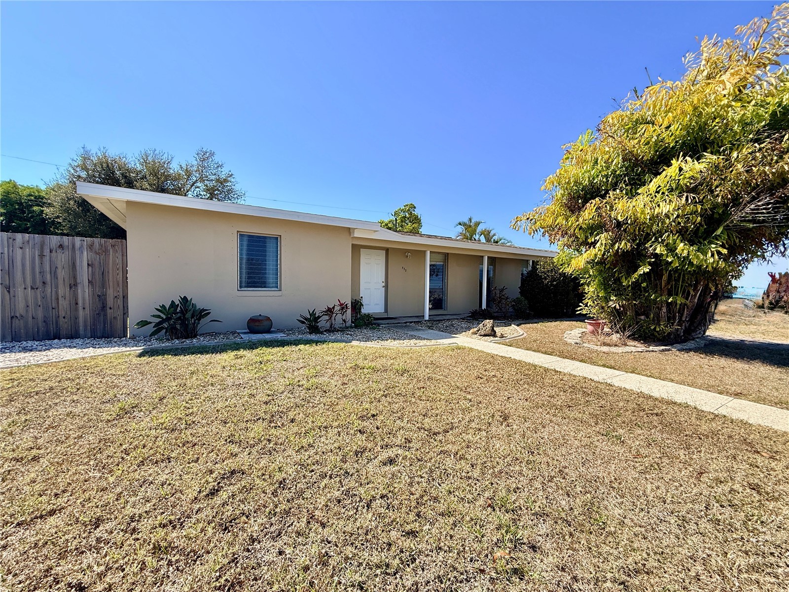530 Sharon Circle Port Charlotte FL 33952 C7522330 image1