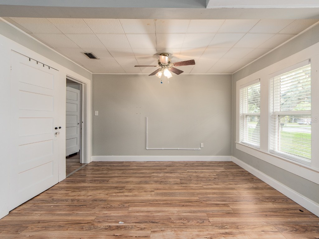 530 Skyview Avenue Clearwater FL 33756 TB8429464 image10