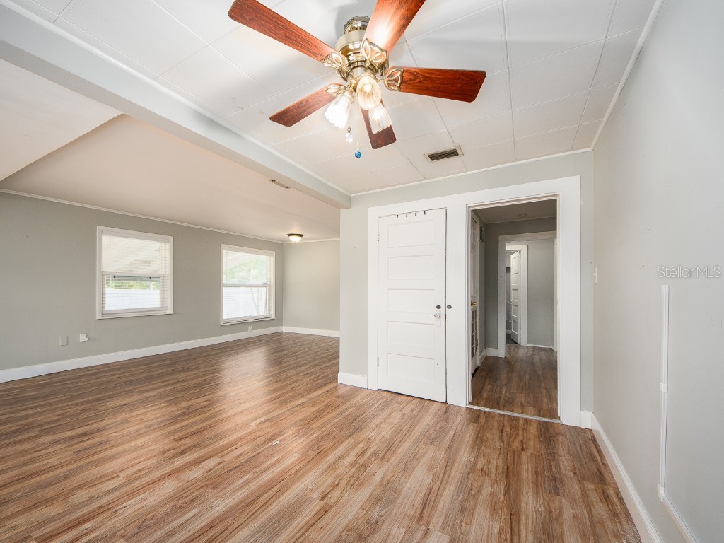 530 Skyview Avenue Clearwater FL 33756 TB8429464 image11