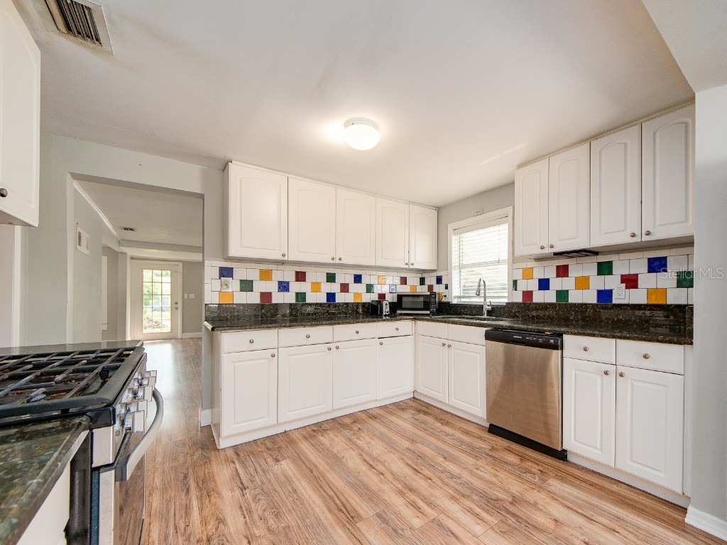 530 Skyview Avenue Clearwater FL 33756 TB8429464 image13