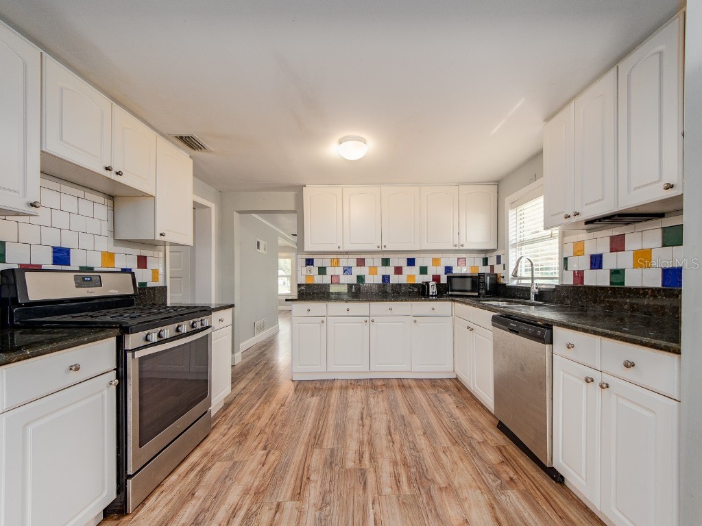 530 Skyview Avenue Clearwater FL 33756 TB8429464 image14