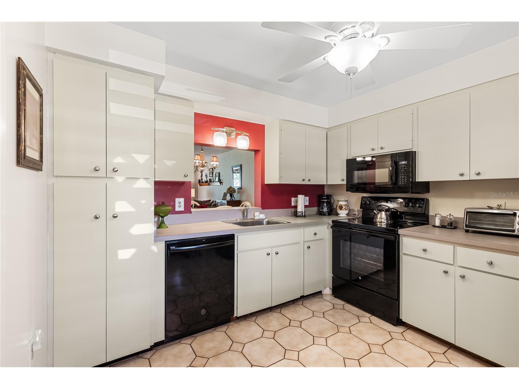 530 Spring Lakes Boulevard Bradenton FL 34210 A4682458 image6