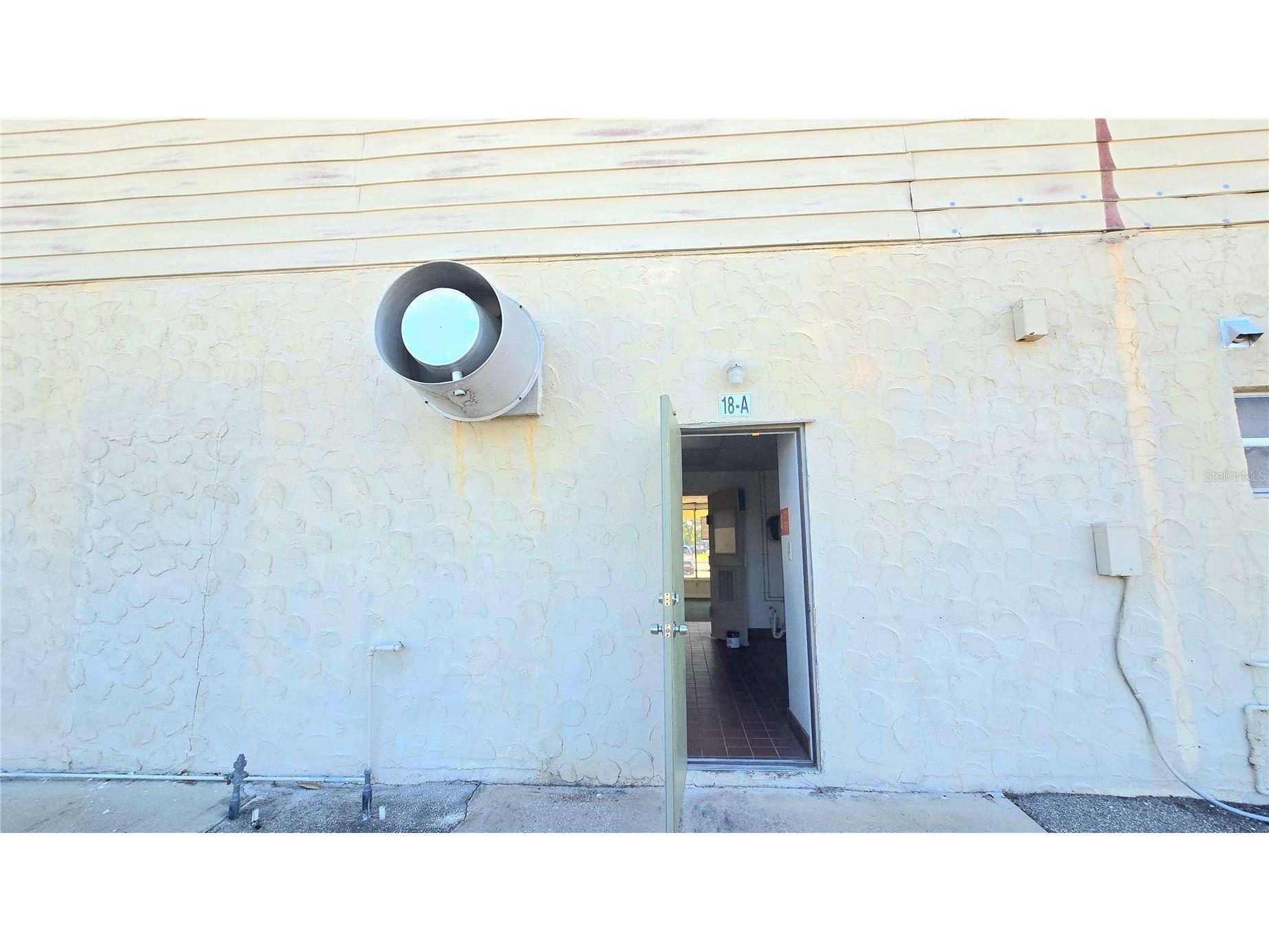 530 Us-41-Byp #17 AND 18A Venice FL 34285 A4693126 image19