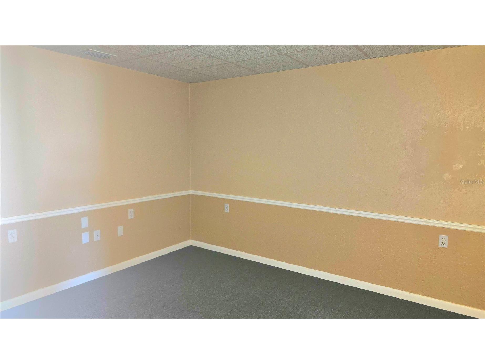 530 Us-41-Byp #17B Venice FL 34285 A4693125 image11