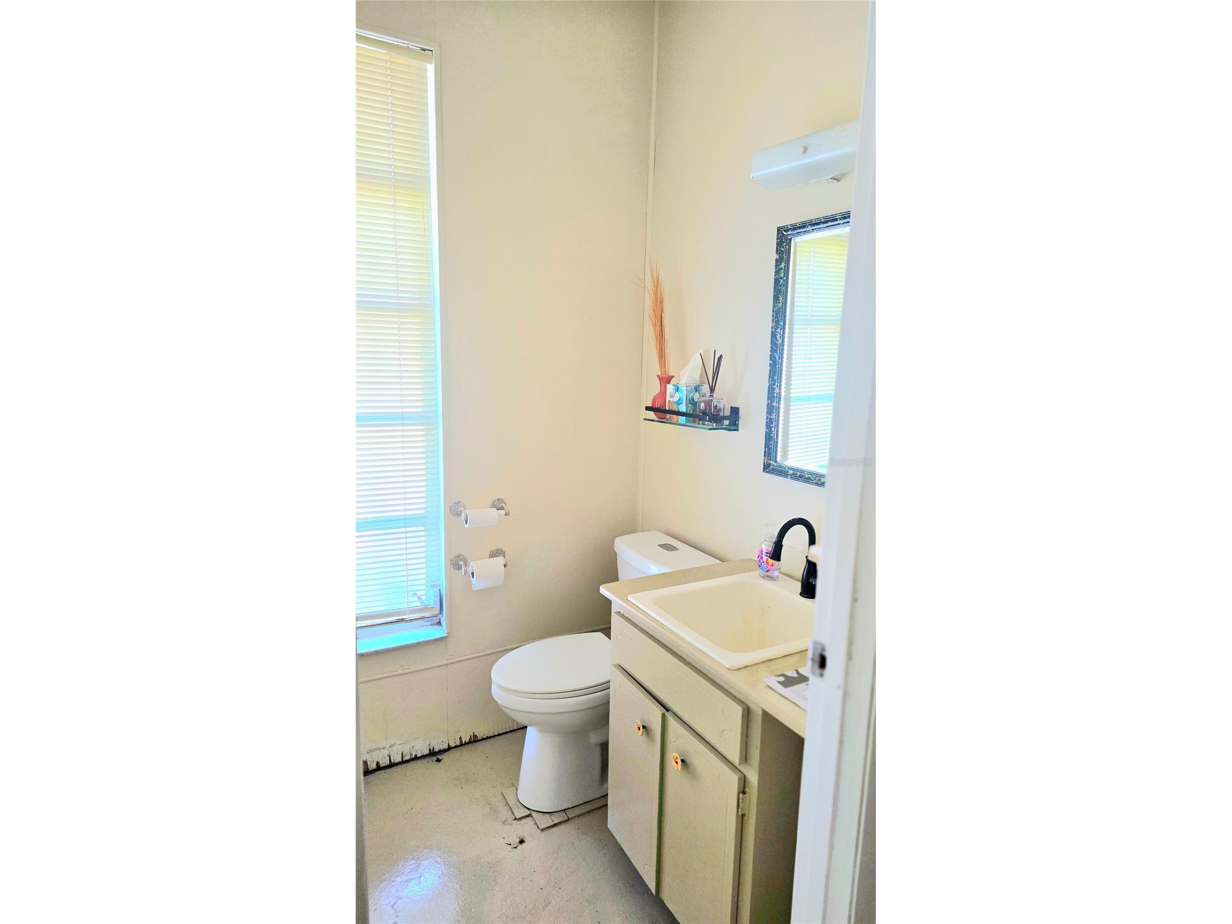 530 Us-41-Byp #1A Venice FL 34285 A4692952 image17