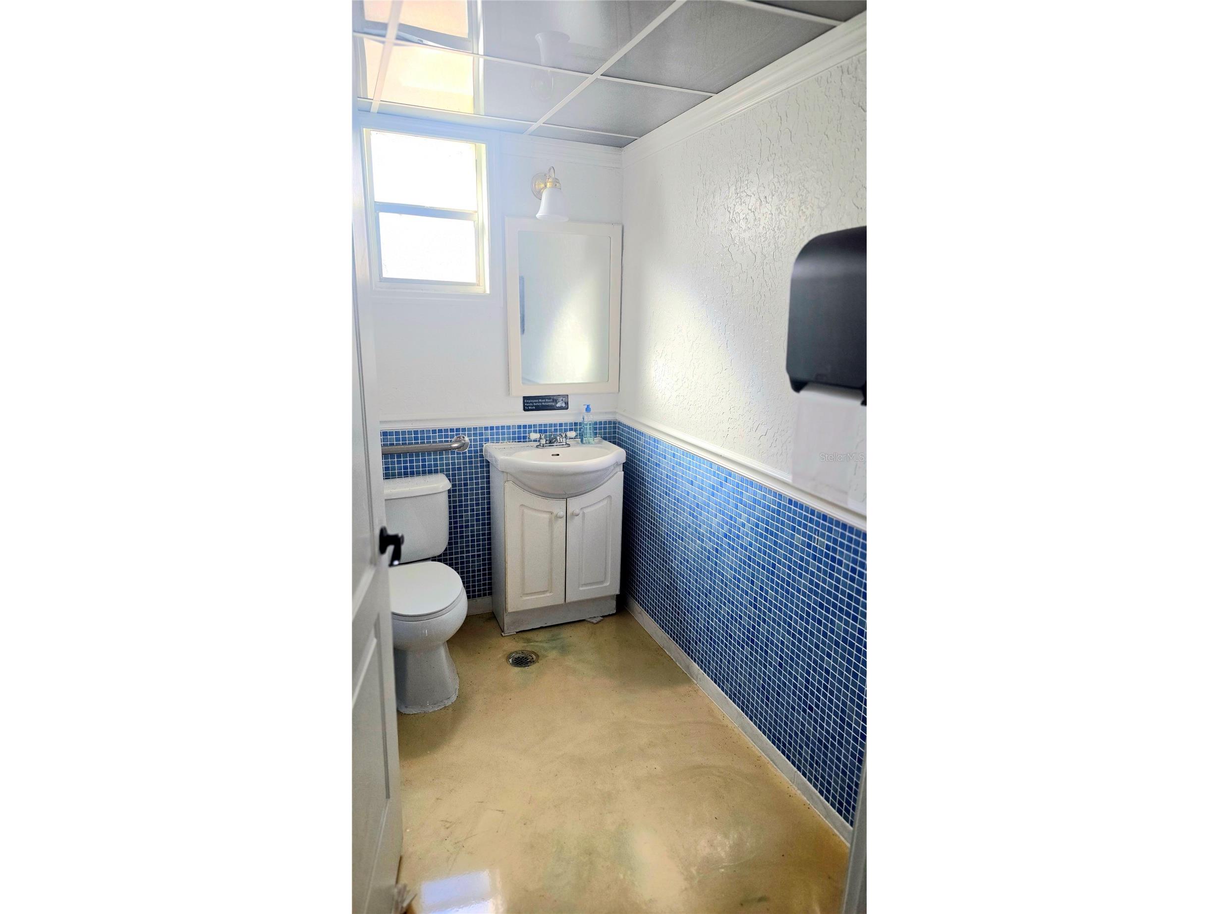530 Us-41-Byp #20-21A Venice FL 34285 A4693122 image23