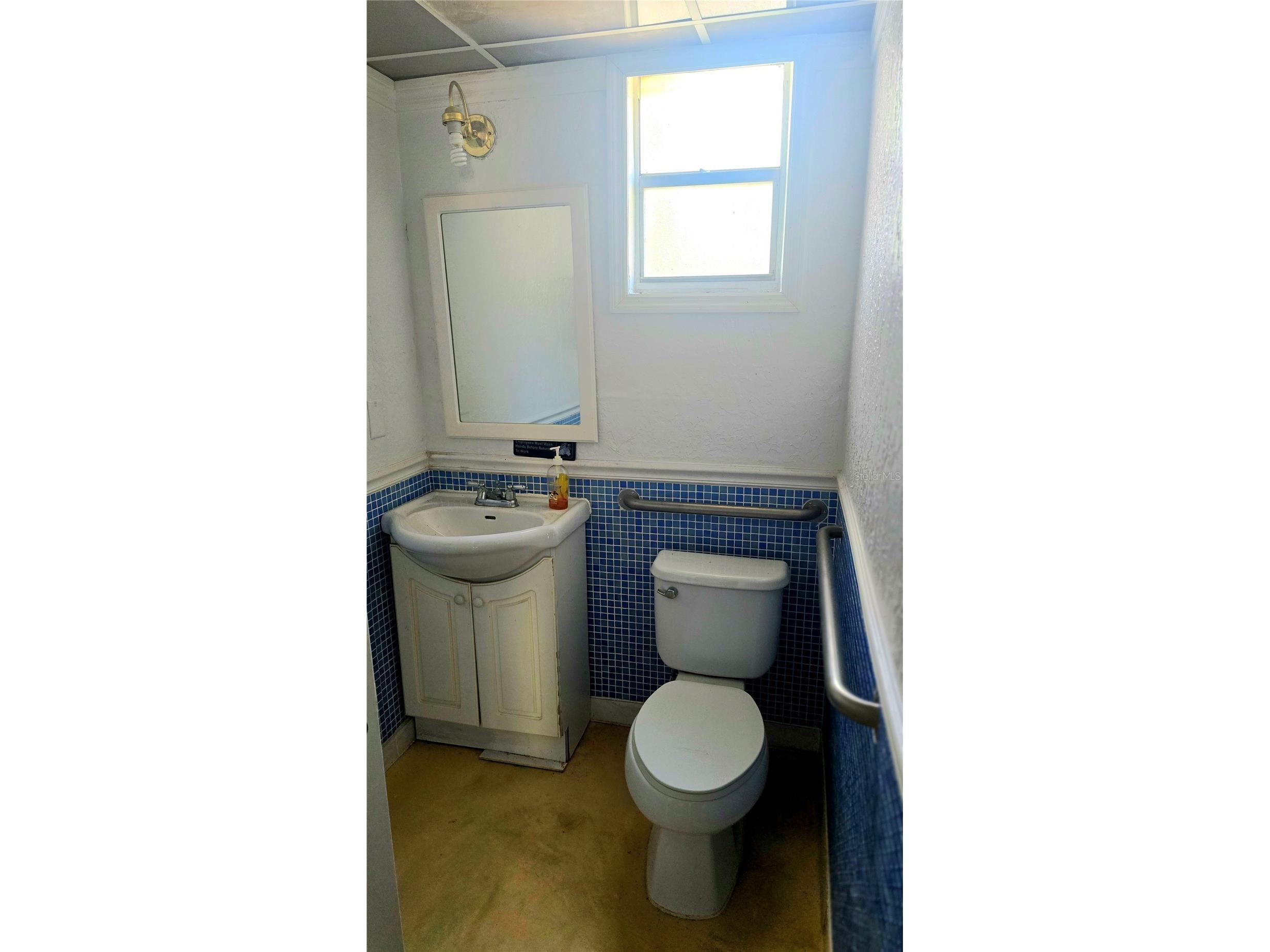 530 Us-41-Byp #20-21A Venice FL 34285 A4693122 image24