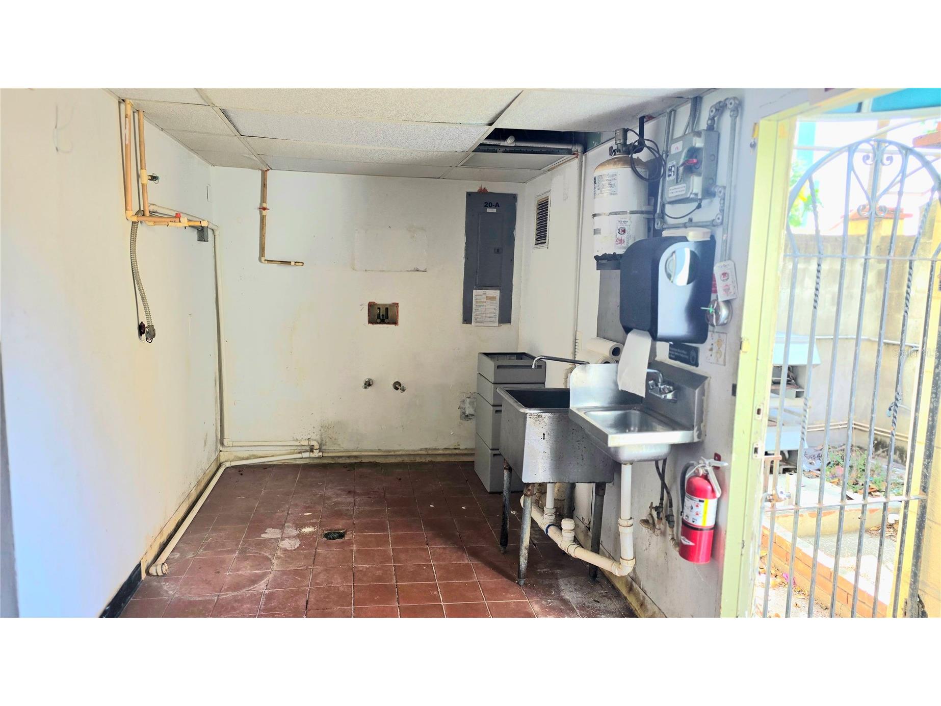 530 Us-41-Byp #20-21A Venice FL 34285 A4693122 image28