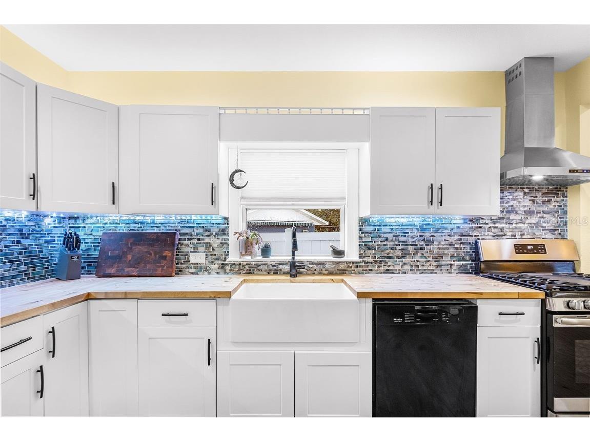 530 W Green Street Englewood FL 34223 - LEMON BAY D6143782 image10